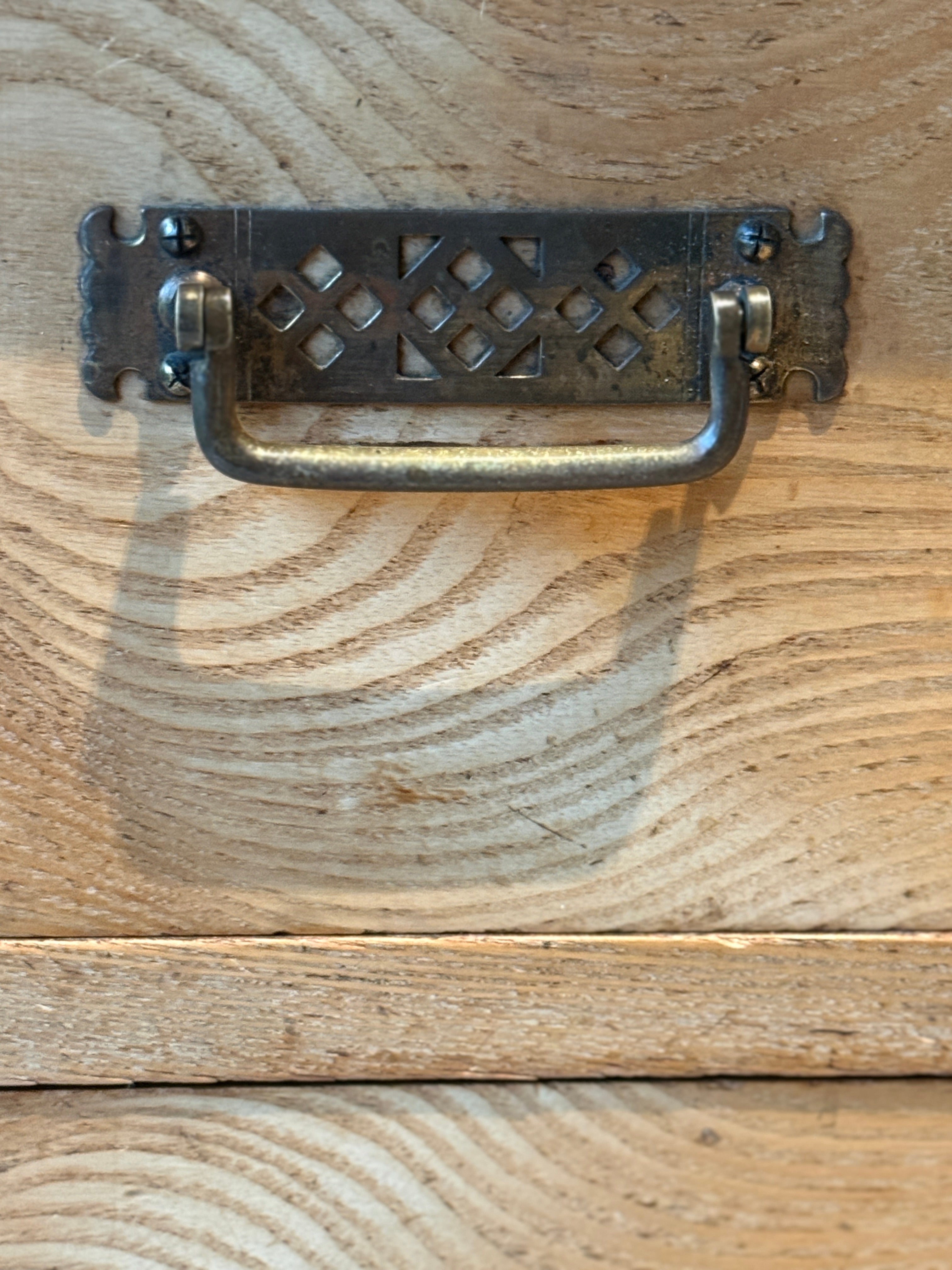 Tangential Cut Ash Chest of Drawers