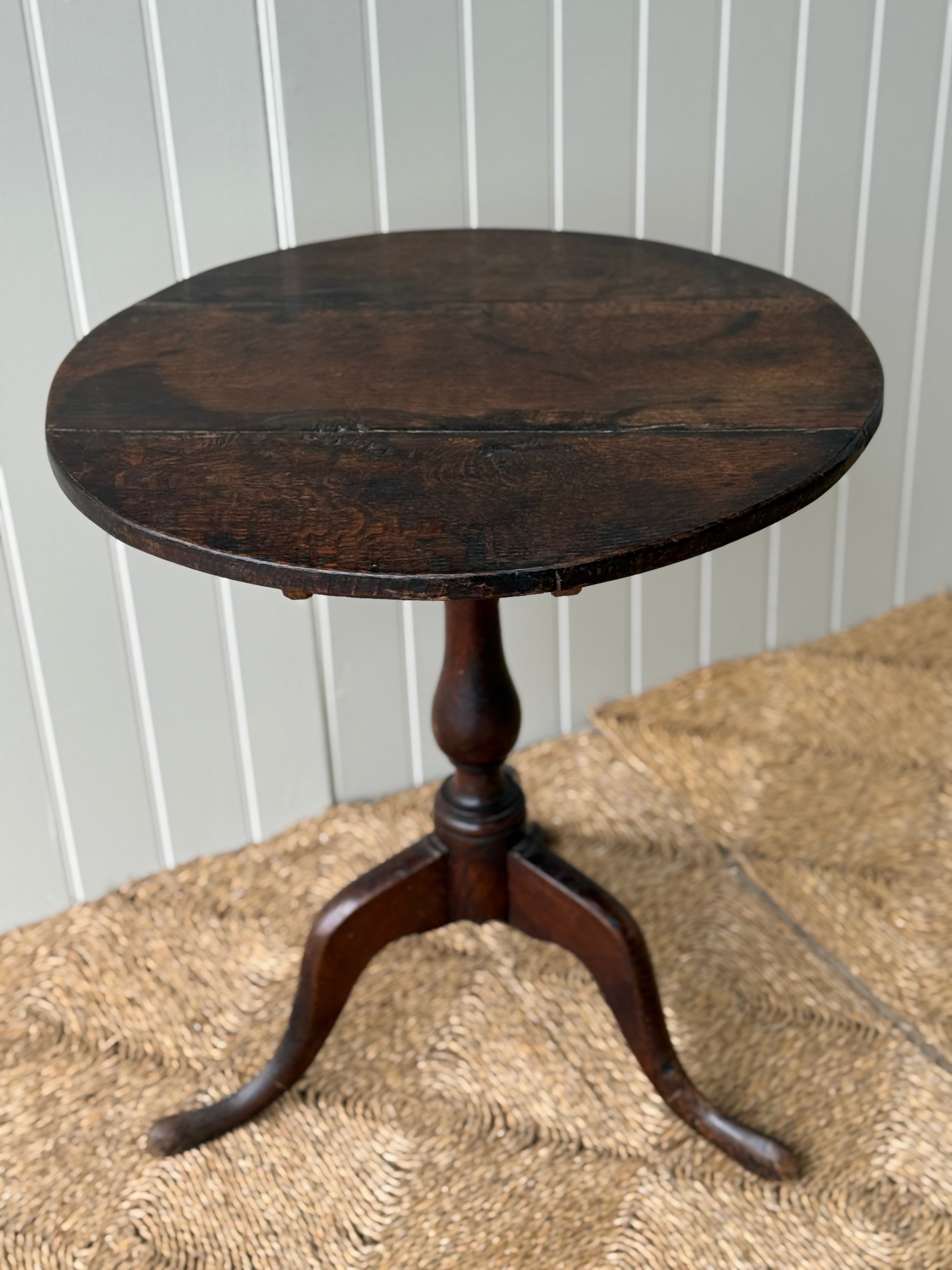 C18th Oak Lamp Table