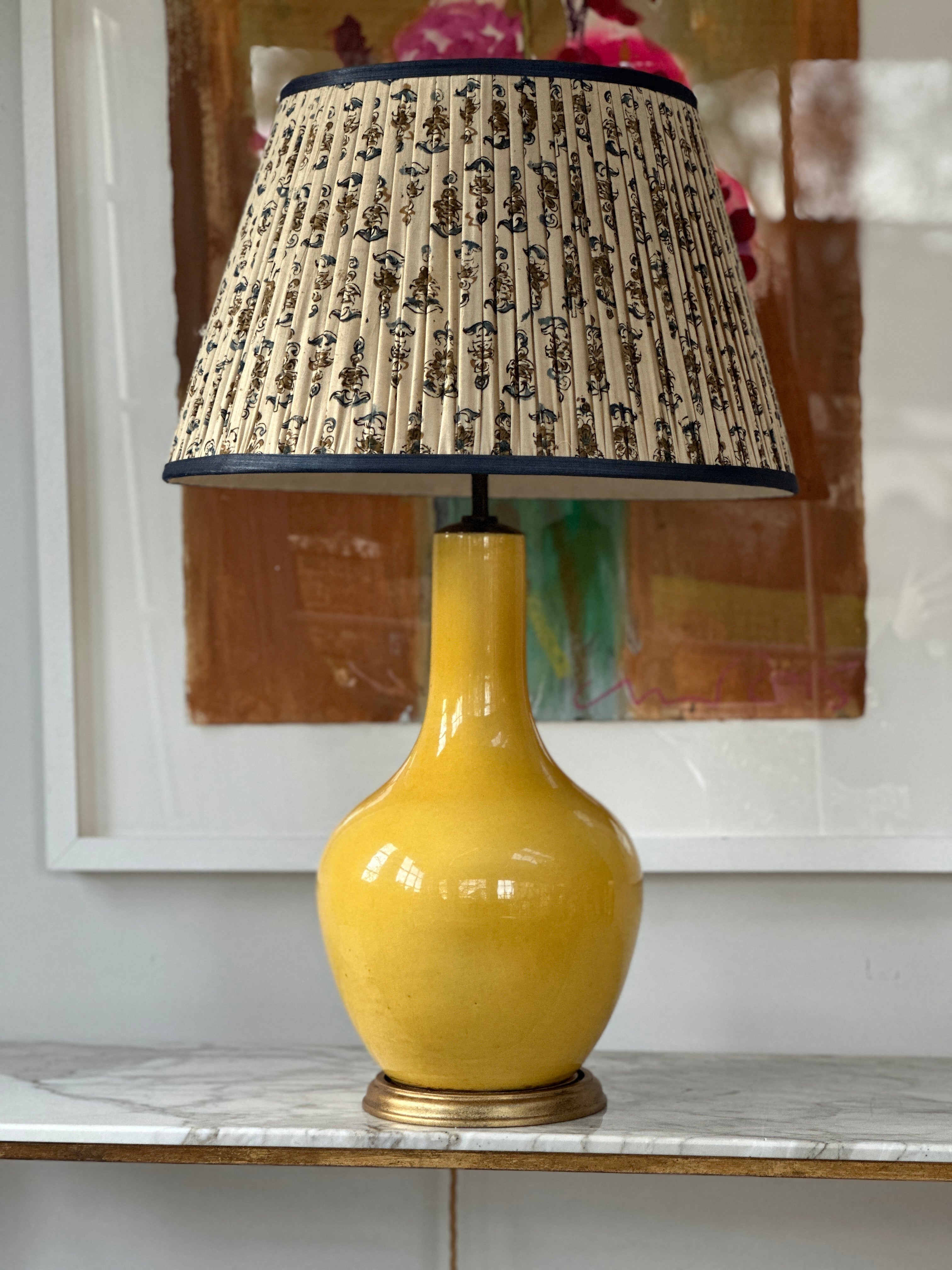 Large Antique Chinese Monochrome Table Lamp on Giltwood base.