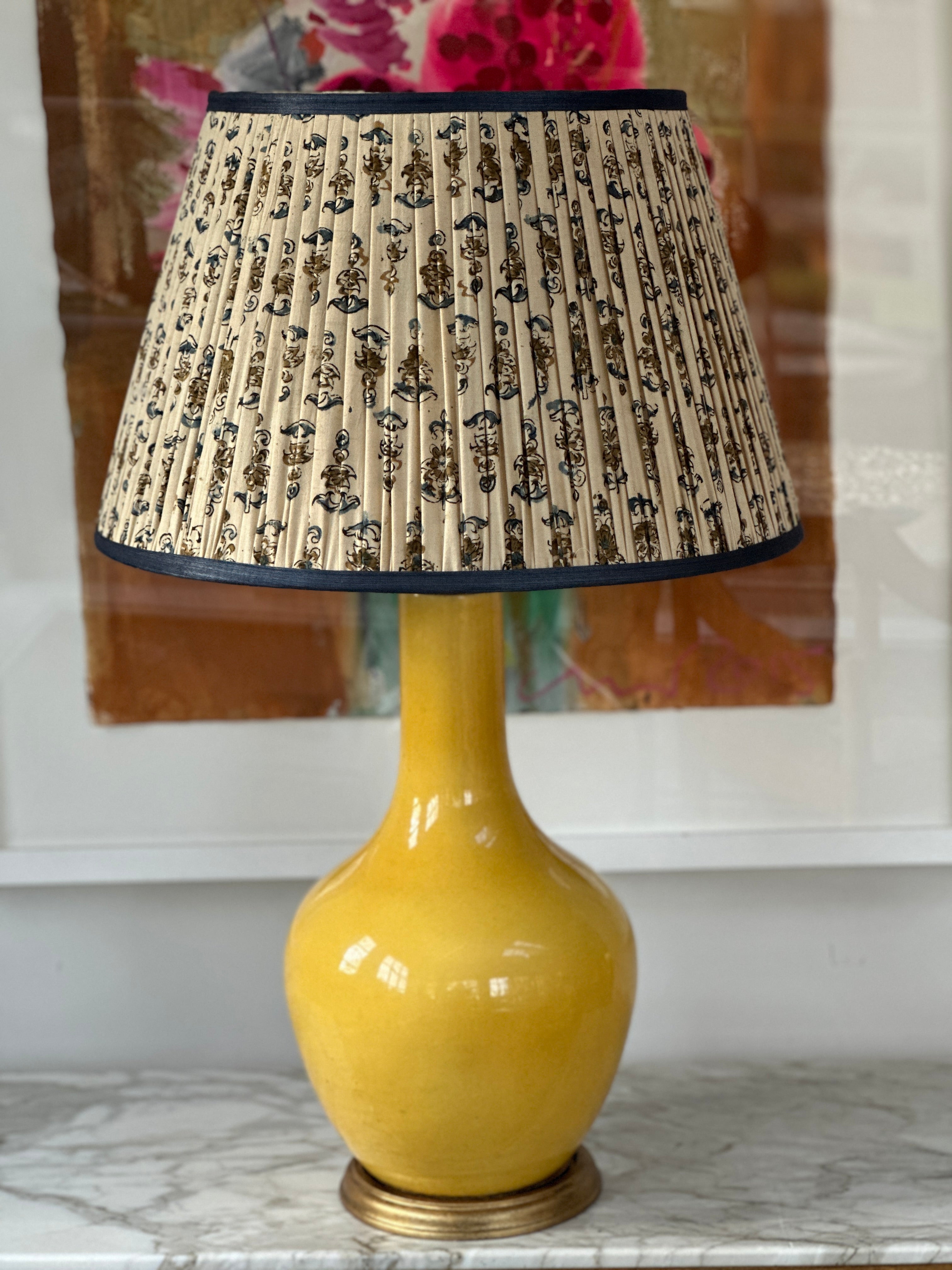 Large Antique Chinese Monochrome Table Lamp on Giltwood base.