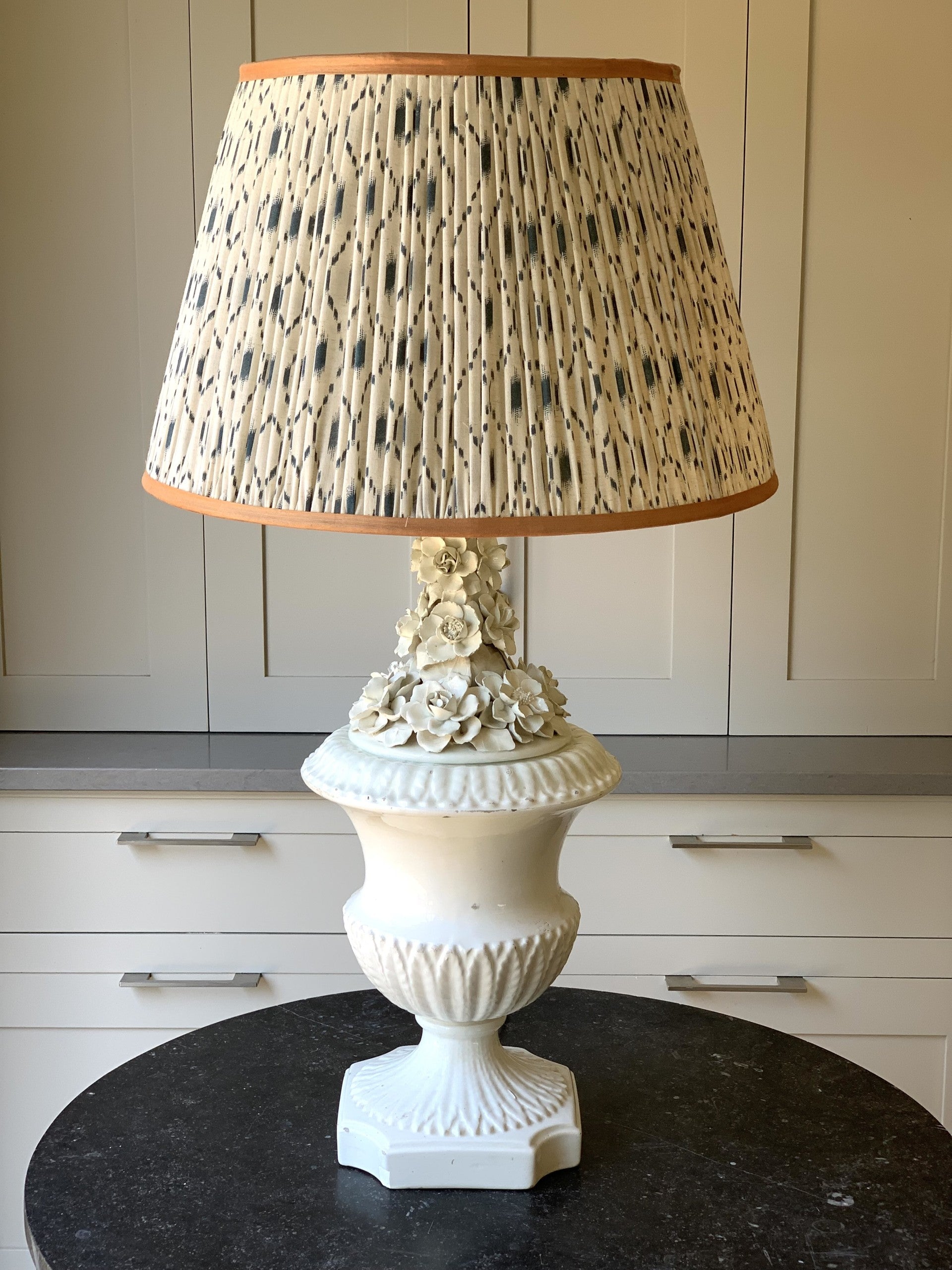 Large White Manises Floral Table Lamp