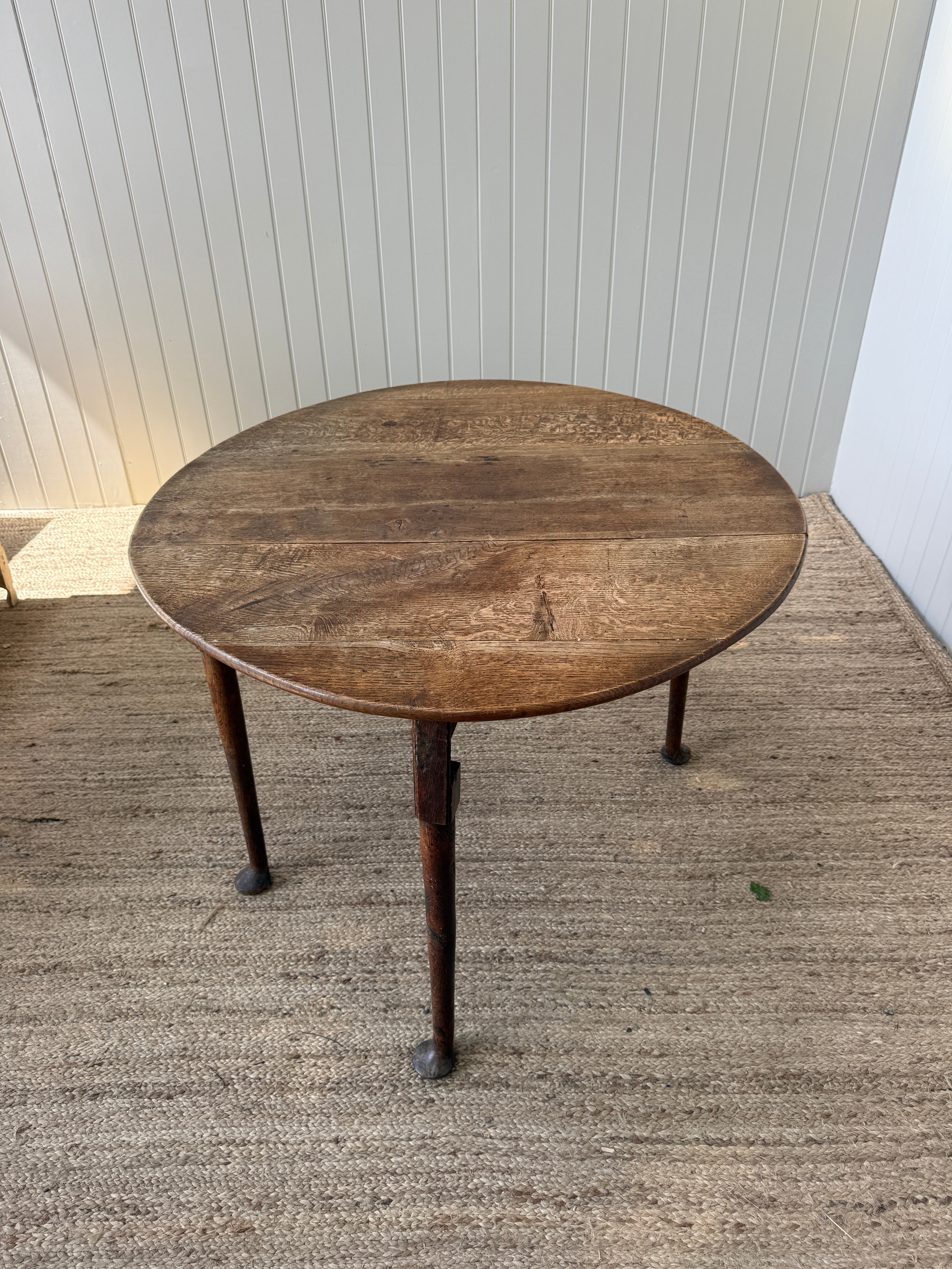 Georgian Oak Drop-Leaf Dining Table