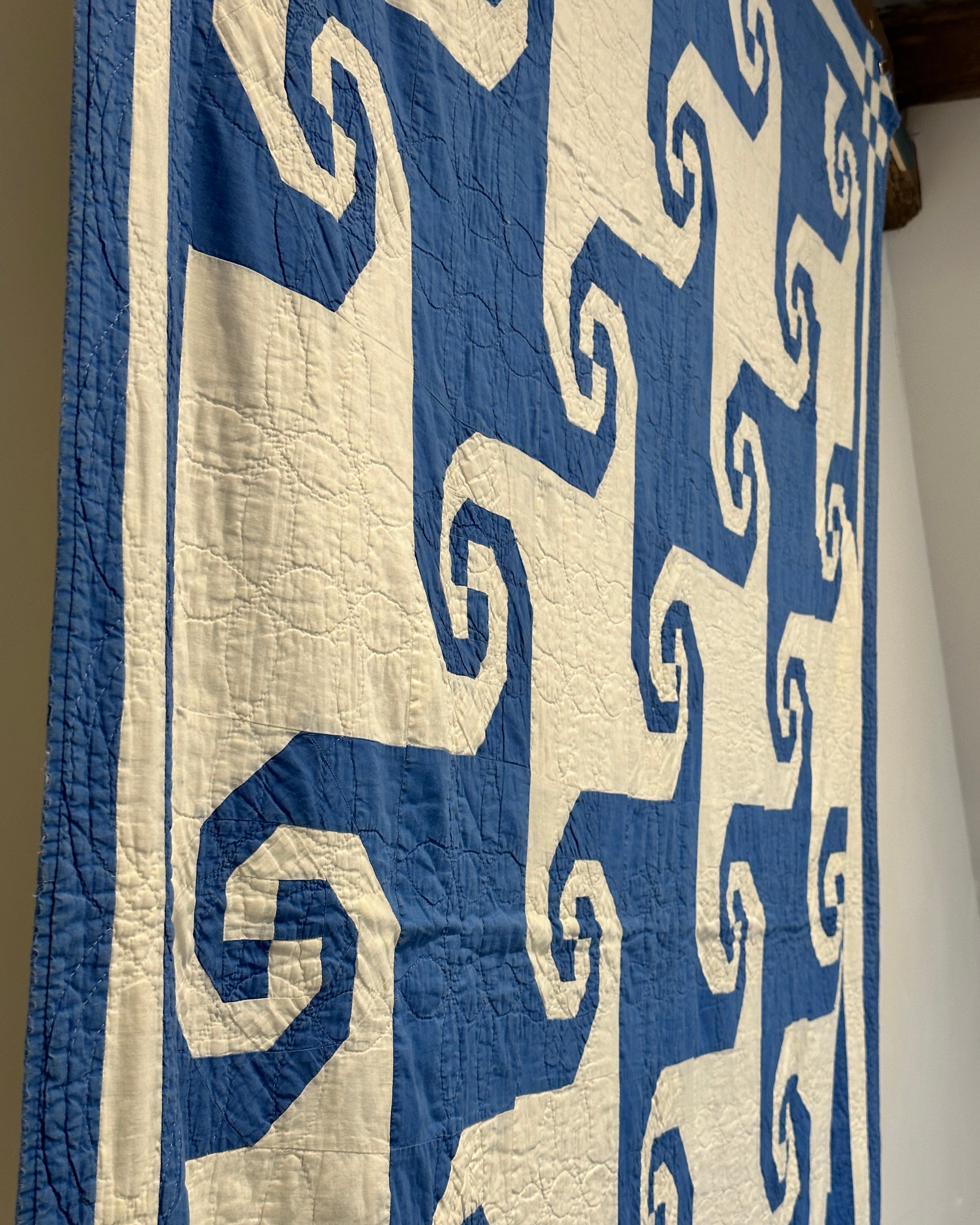 Beautiful Antique American Quilt 1890's  - Cobalt Blue & White