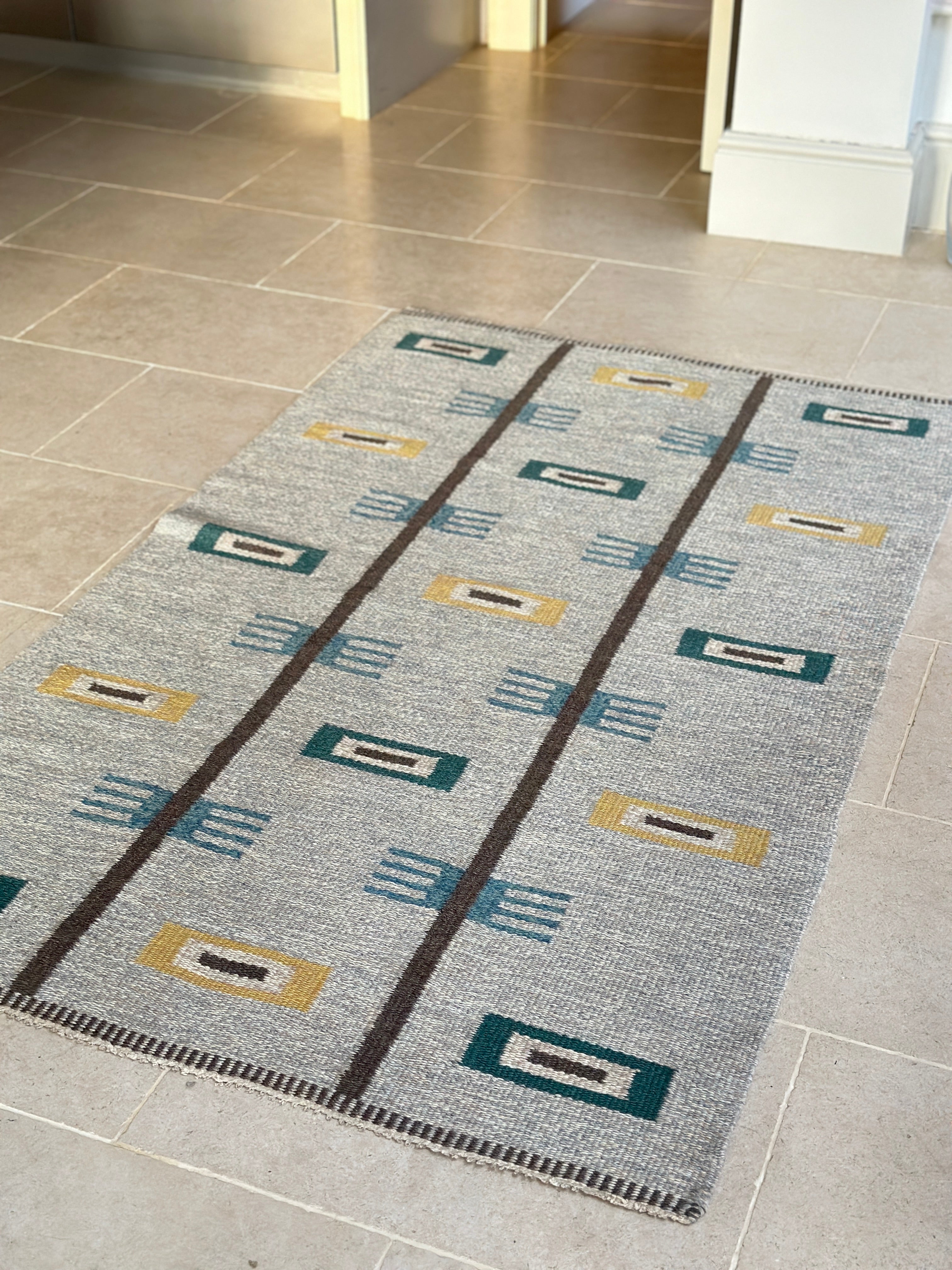 Charming Vintage Swedish Kilim