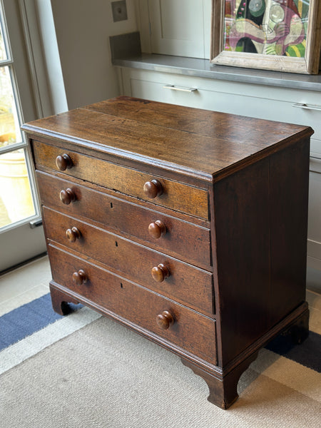 Lovely Small Oak Chest of Drawers