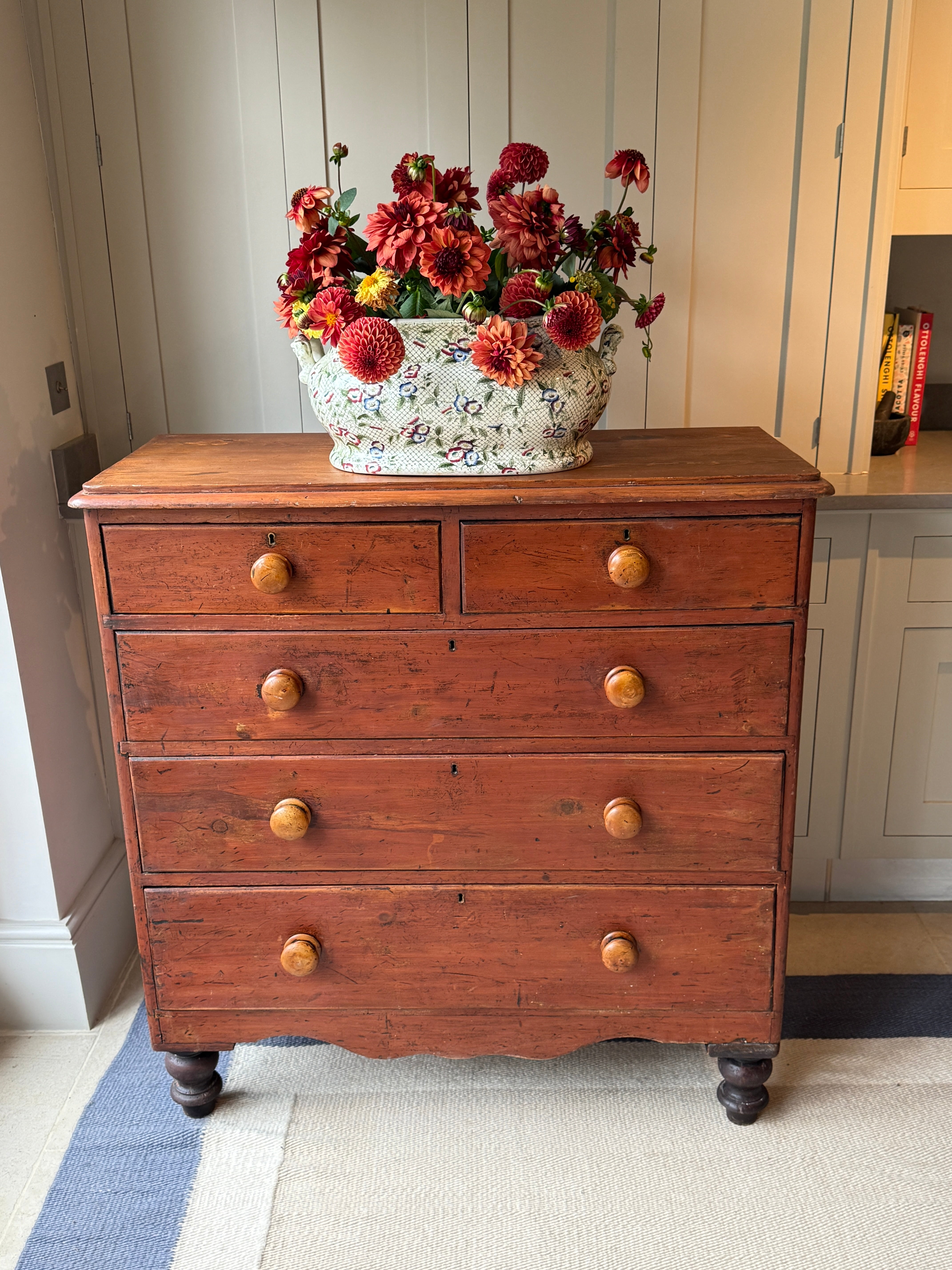 Red Pine Chest of Drawers