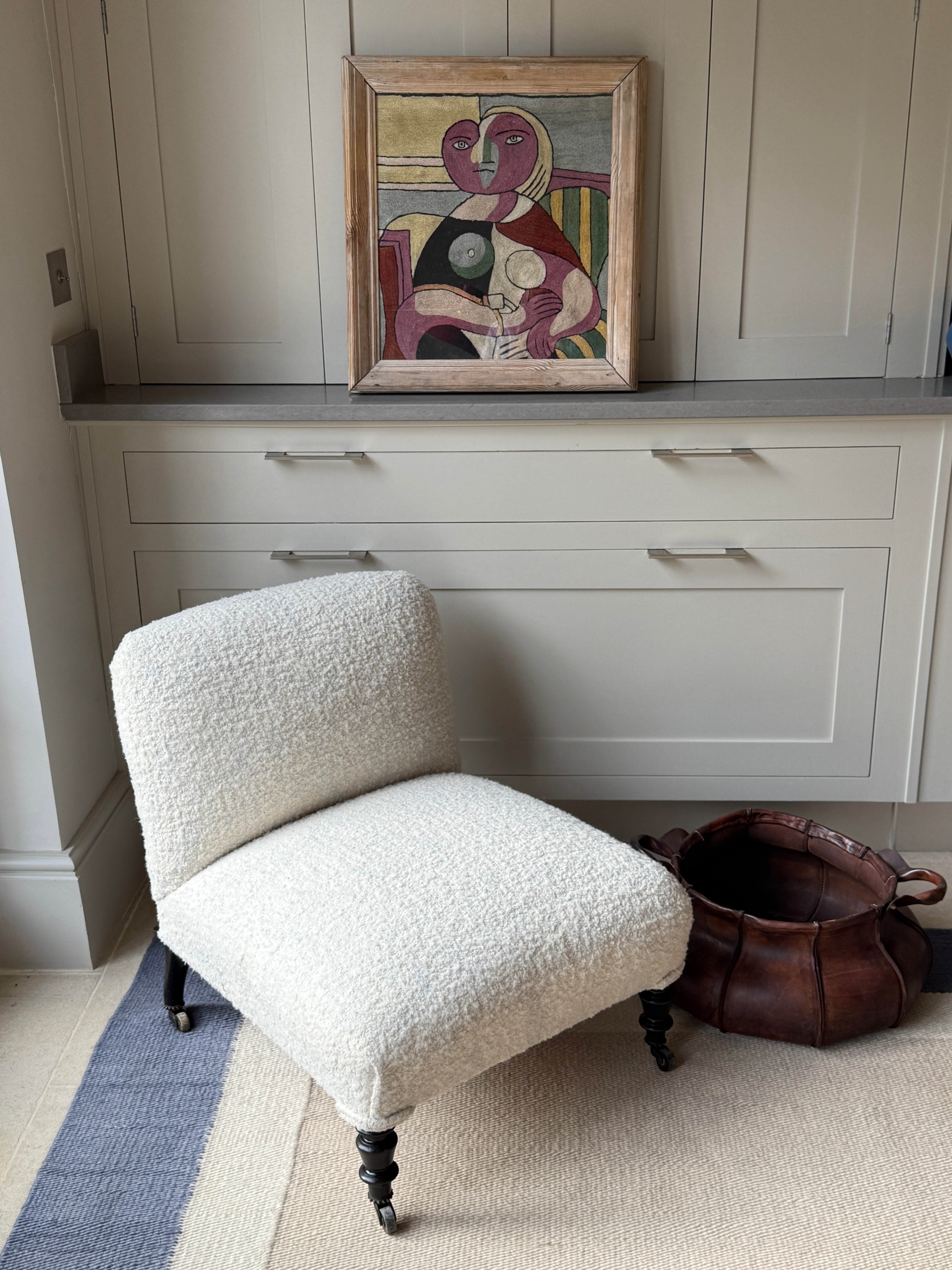 French 19th Century Slipper Chair in white boucle wool with hints of blue