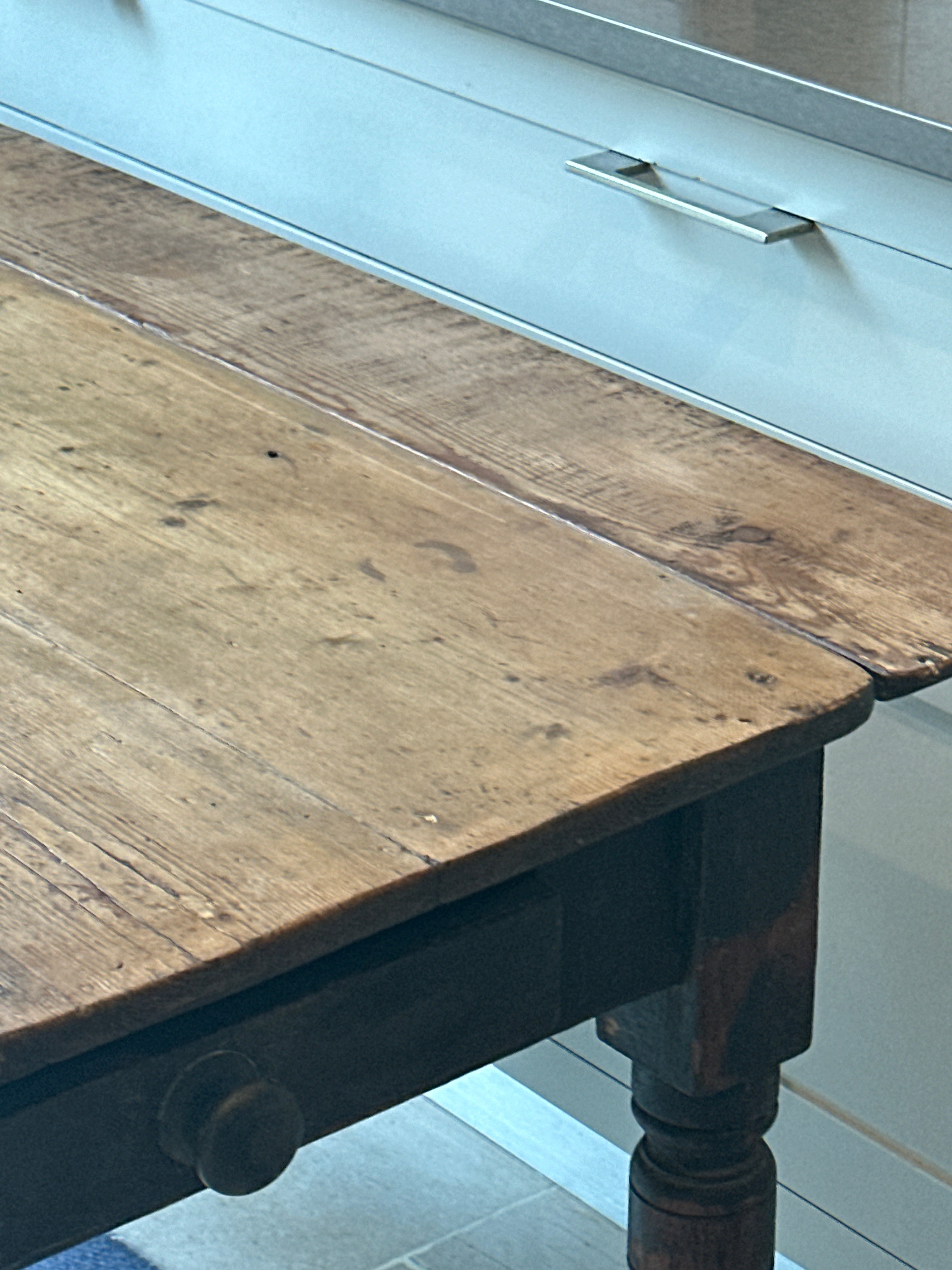 Gorgeous Pine Kitchen Table