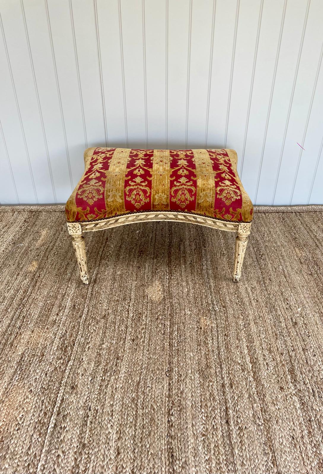 Small French Ottoman