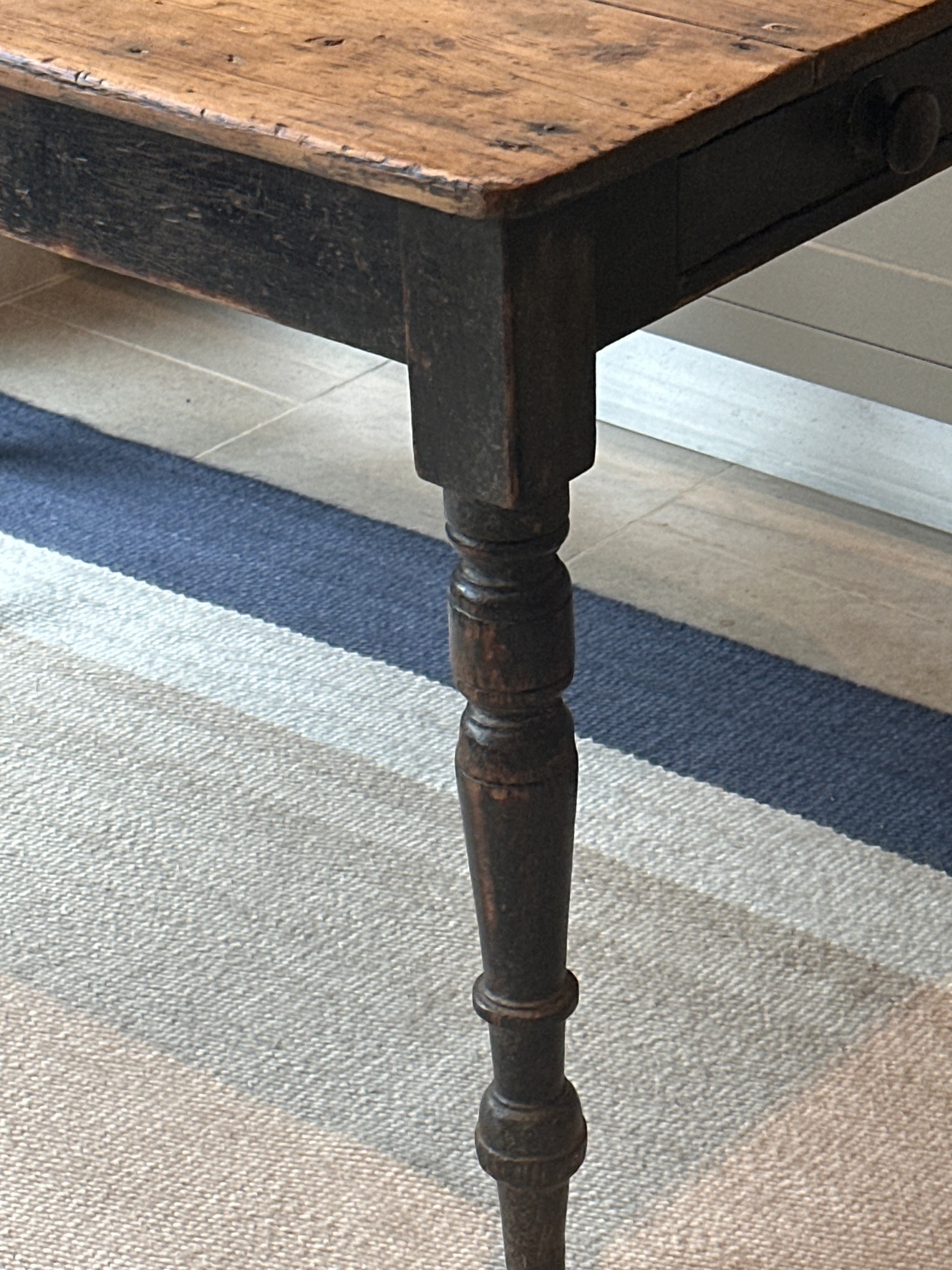 Gorgeous Pine Kitchen Table