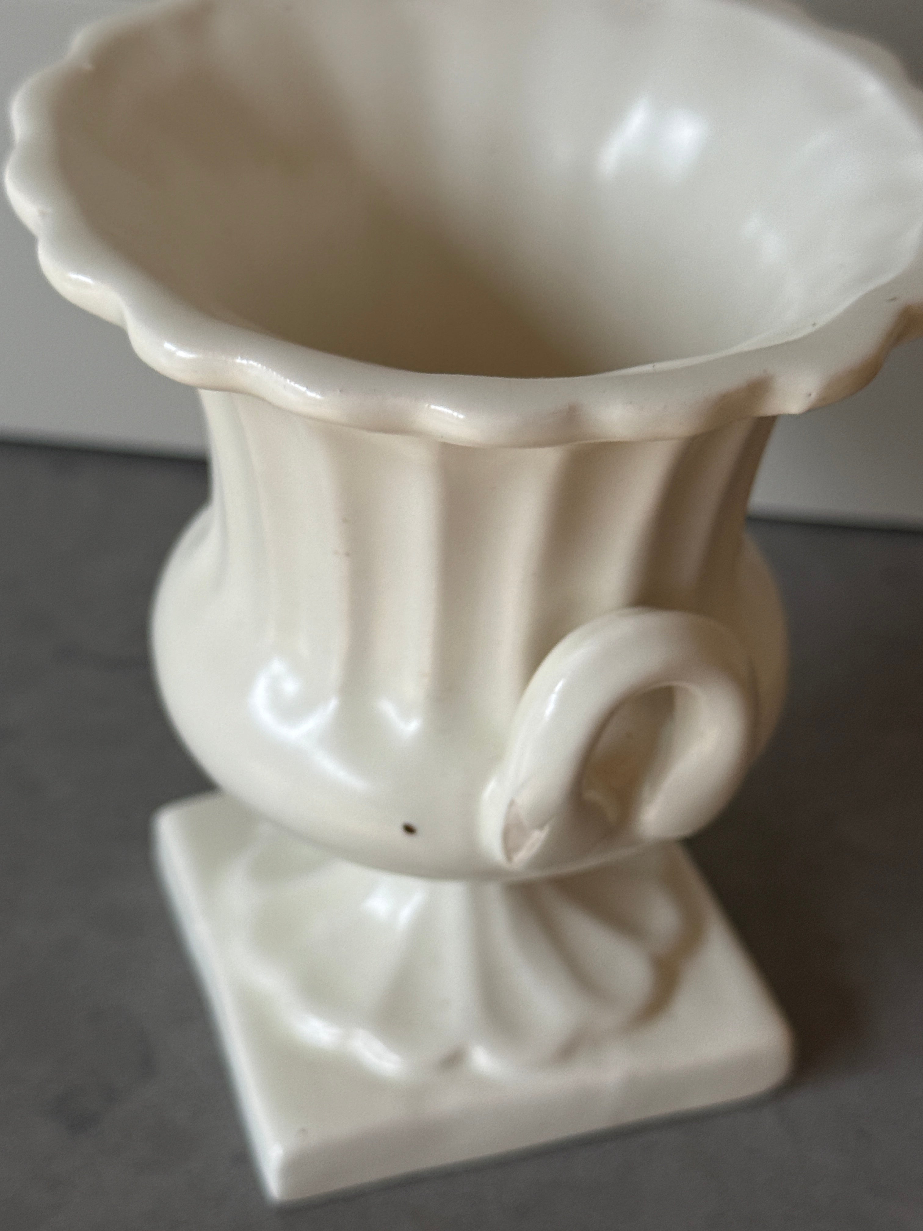 Very Small Shorter and Son Urn