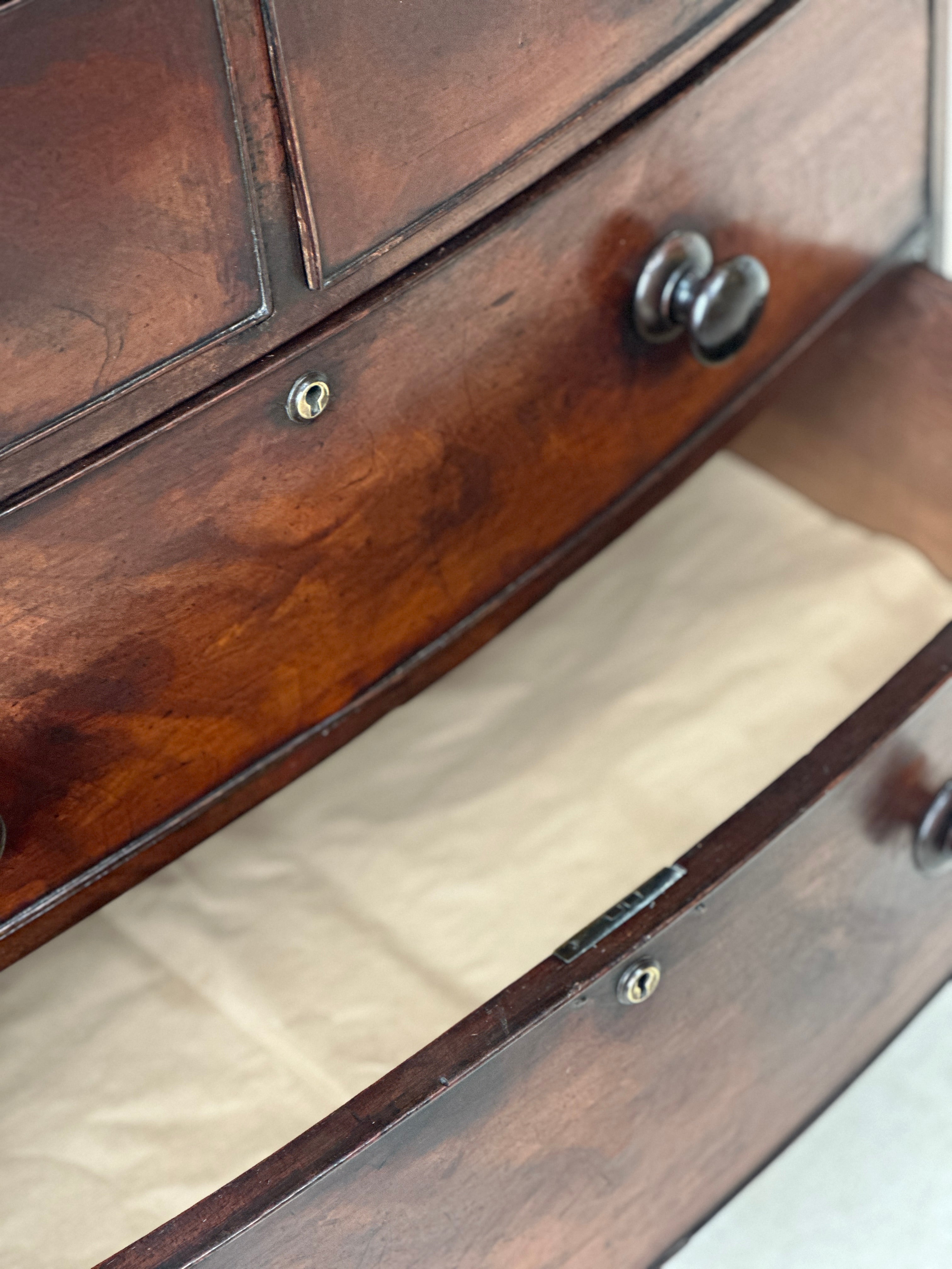 Small Bow Fronted Mahogany Chest of Drawers