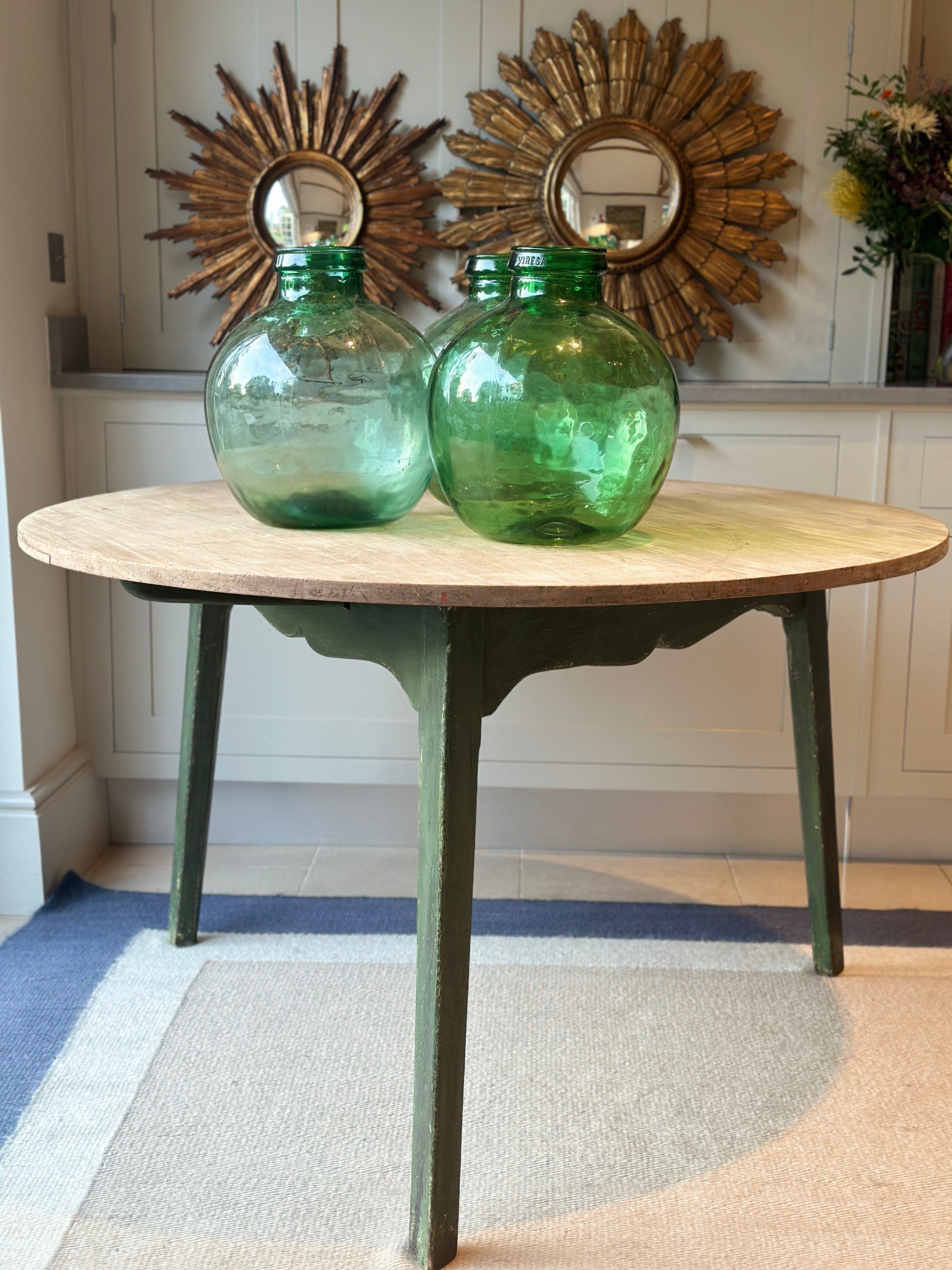 A Large Bleached Oak Dining Table - with cricket table legs