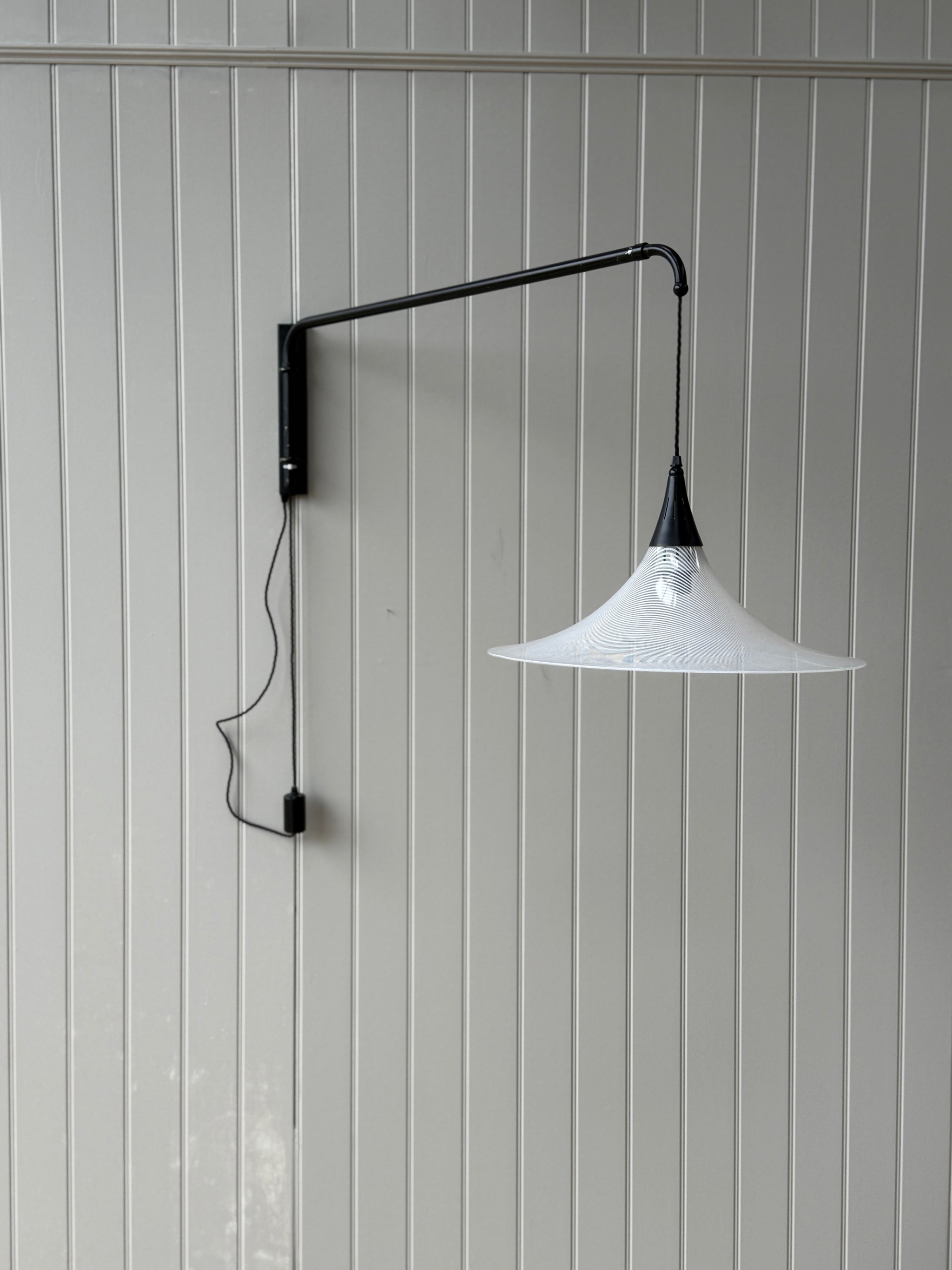 Italian Counterweight Extending Wall light with Perspex Shade