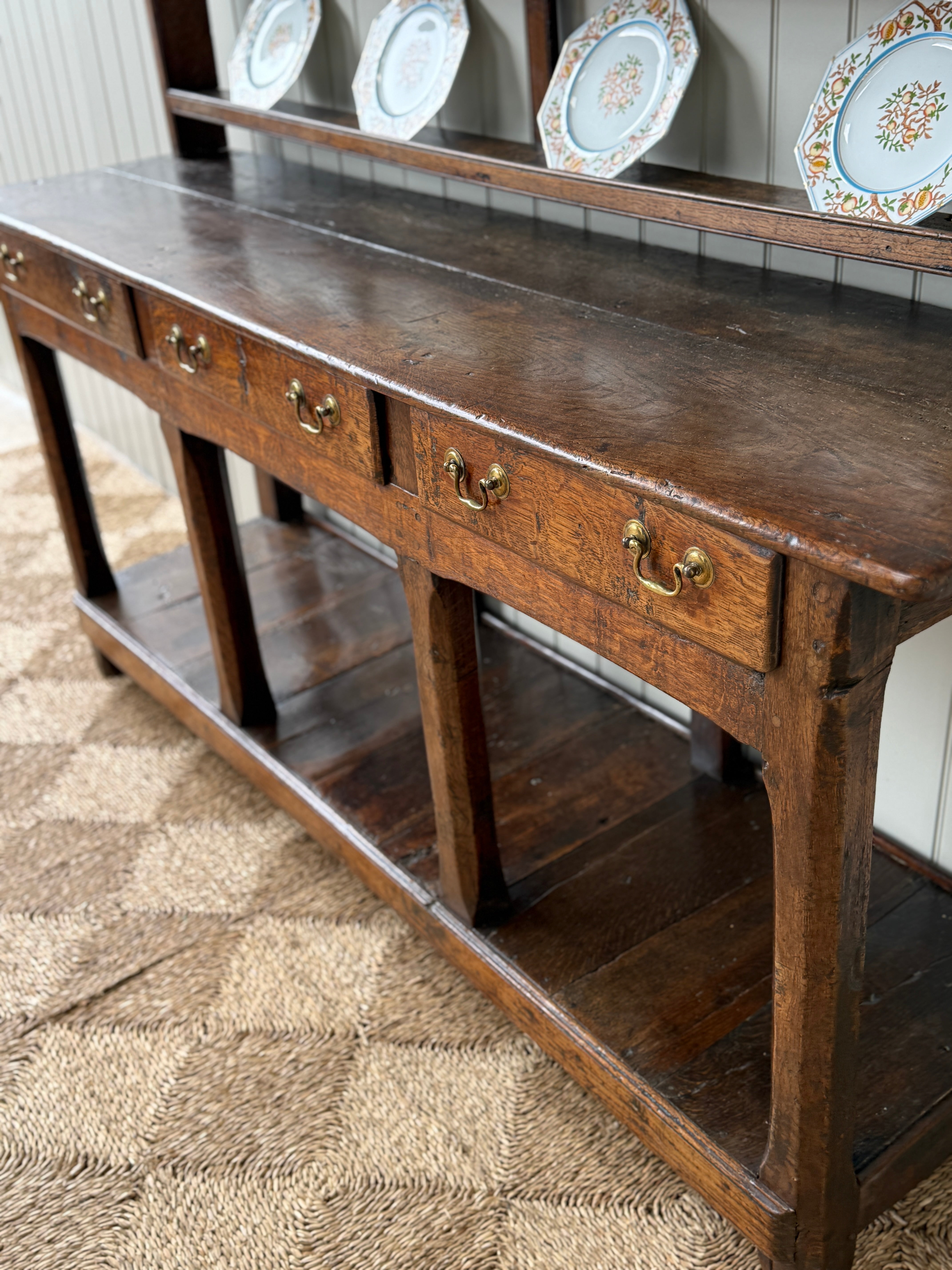 18th Century Oak Dresser with Open Pot board base