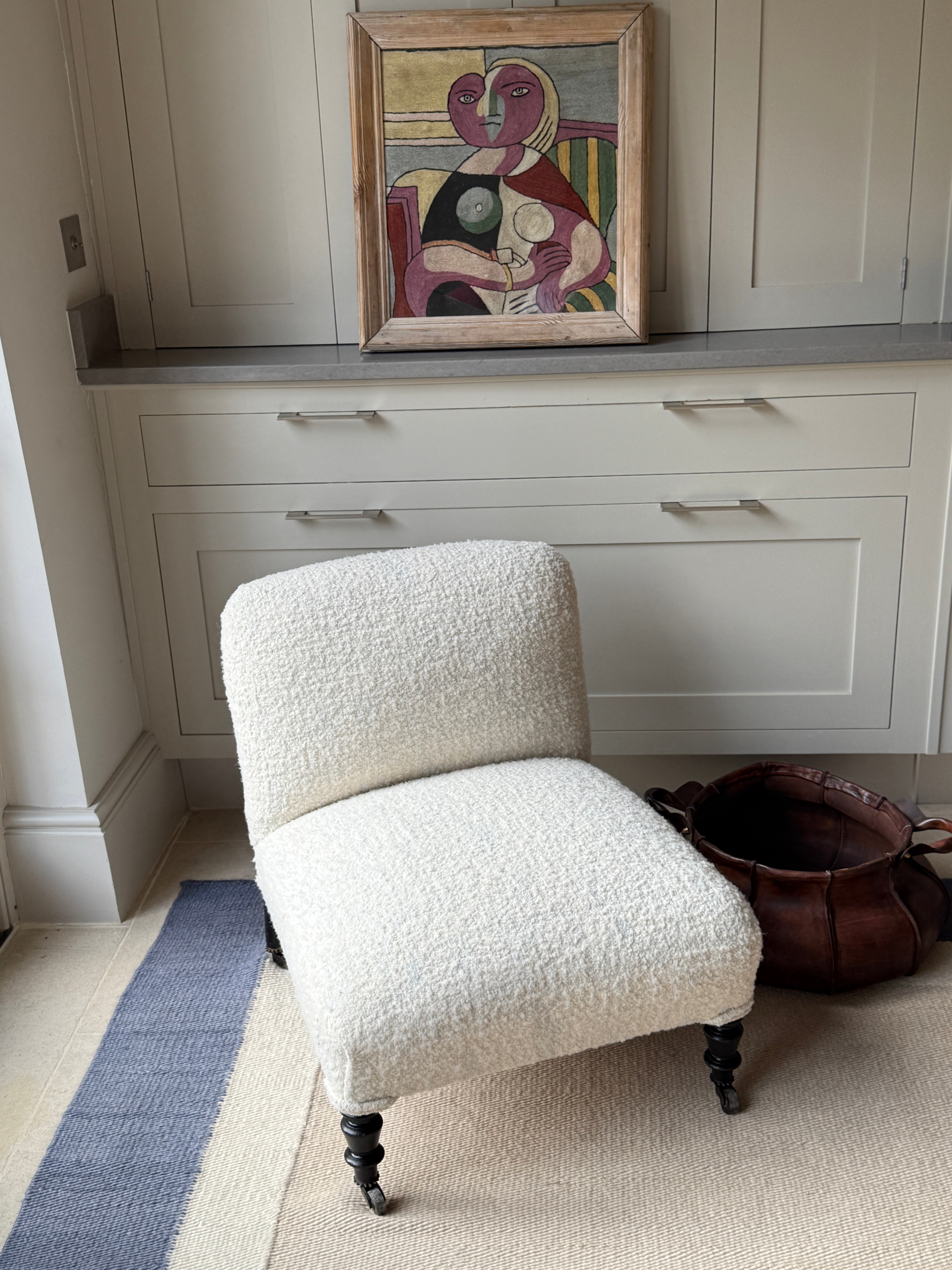 French 19th Century Slipper Chair in white boucle wool with hints of blue