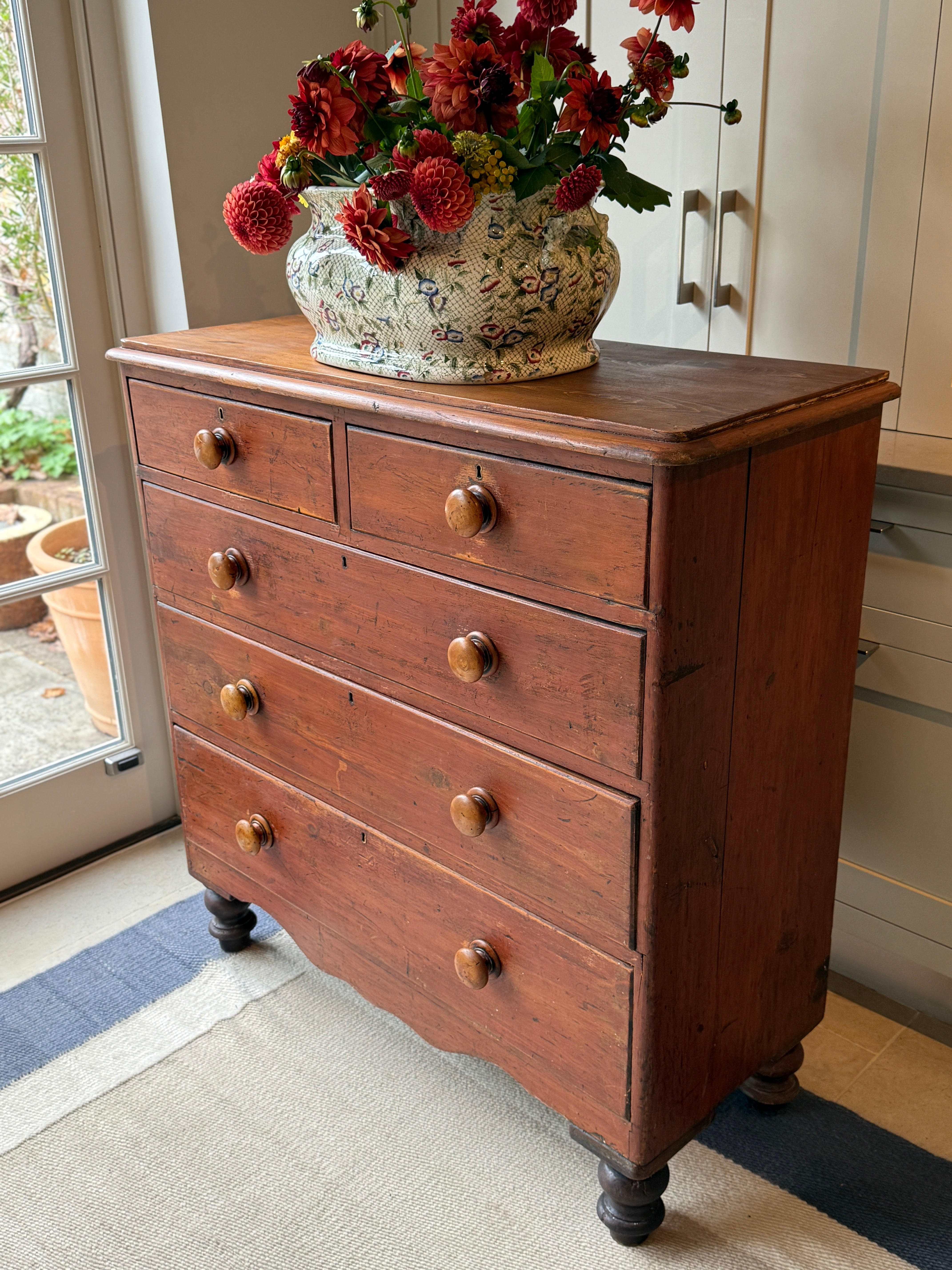 Red Pine Chest of Drawers