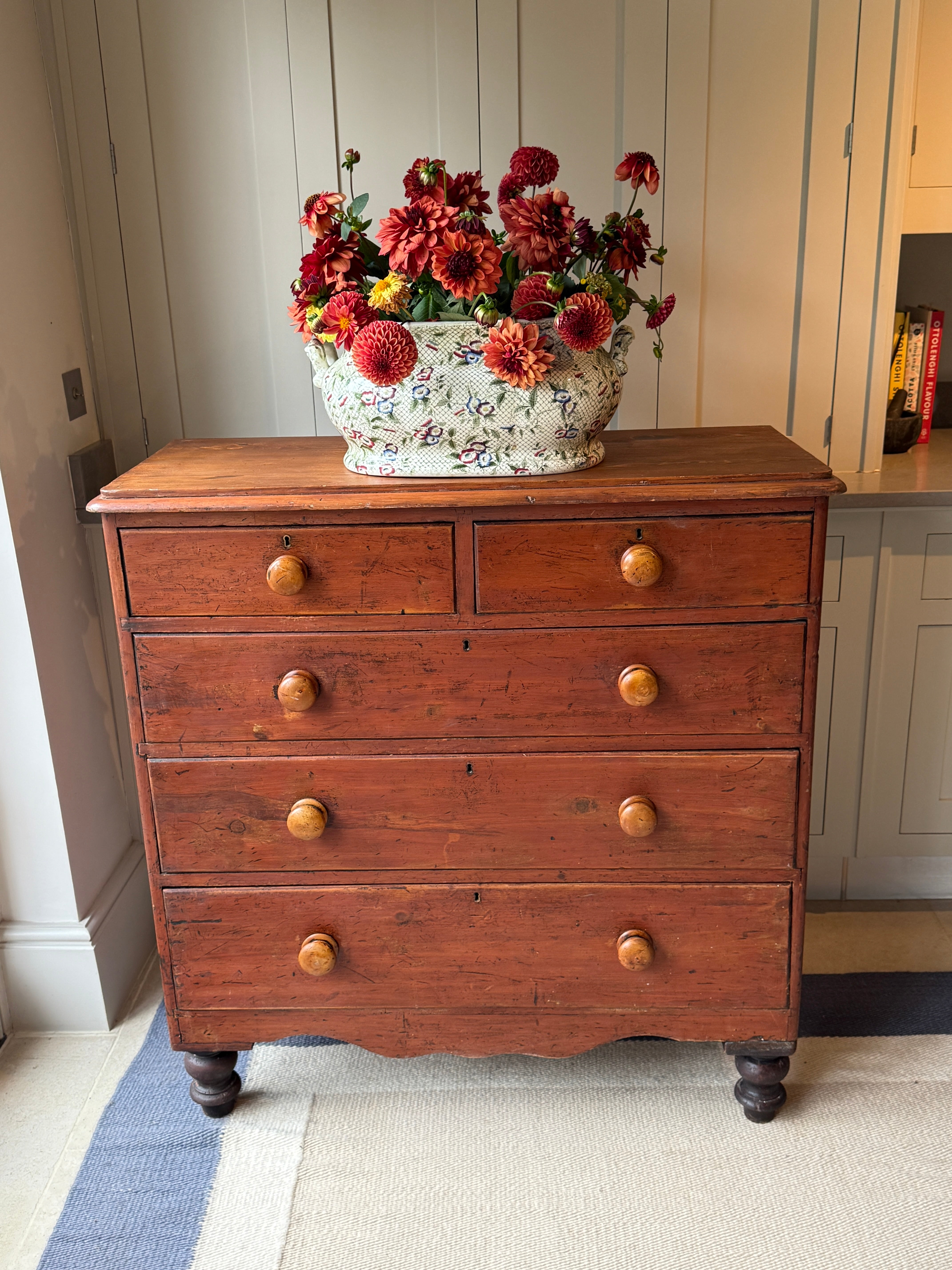 Red Pine Chest of Drawers