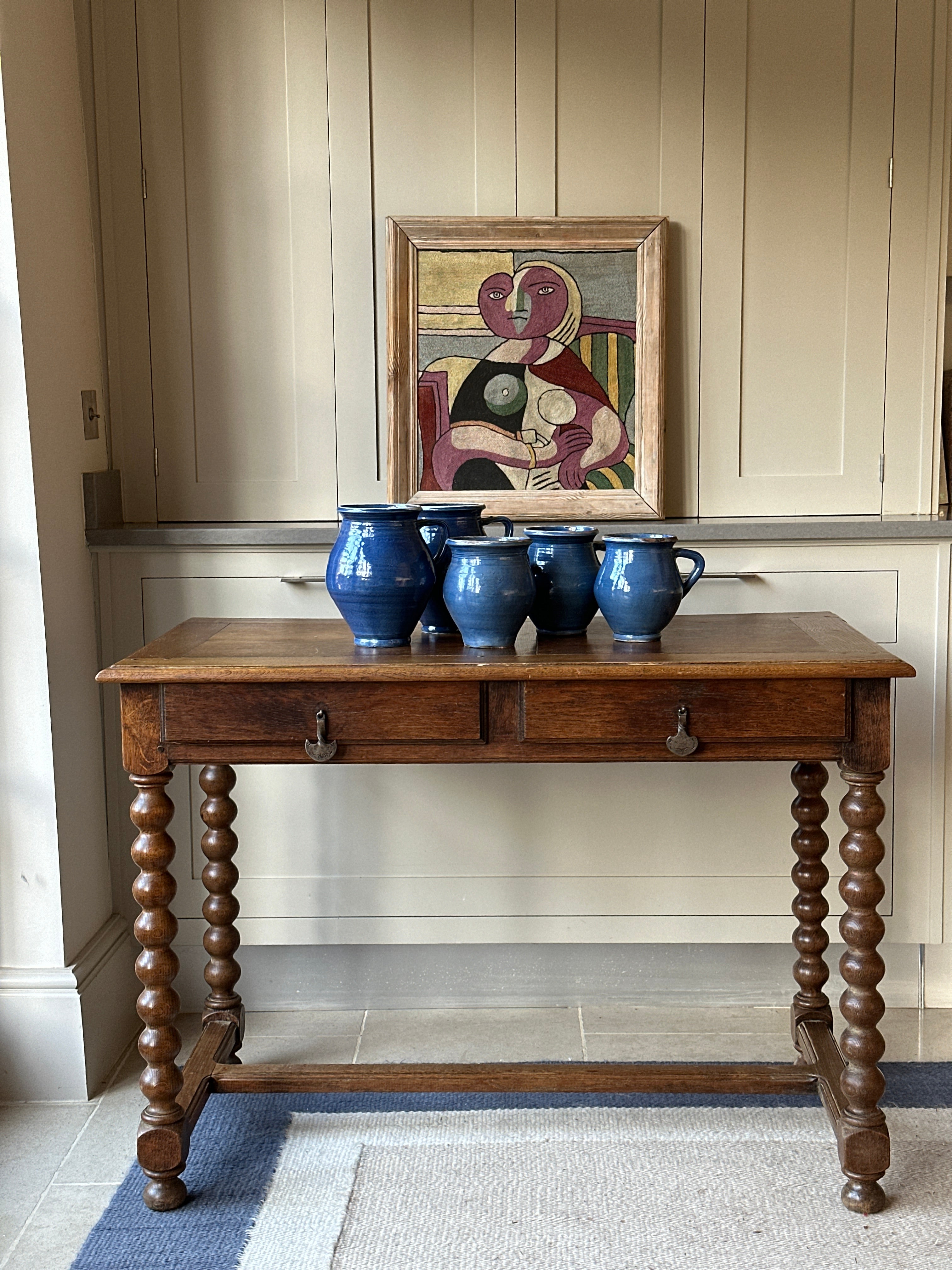 Bobbin Legged Desk