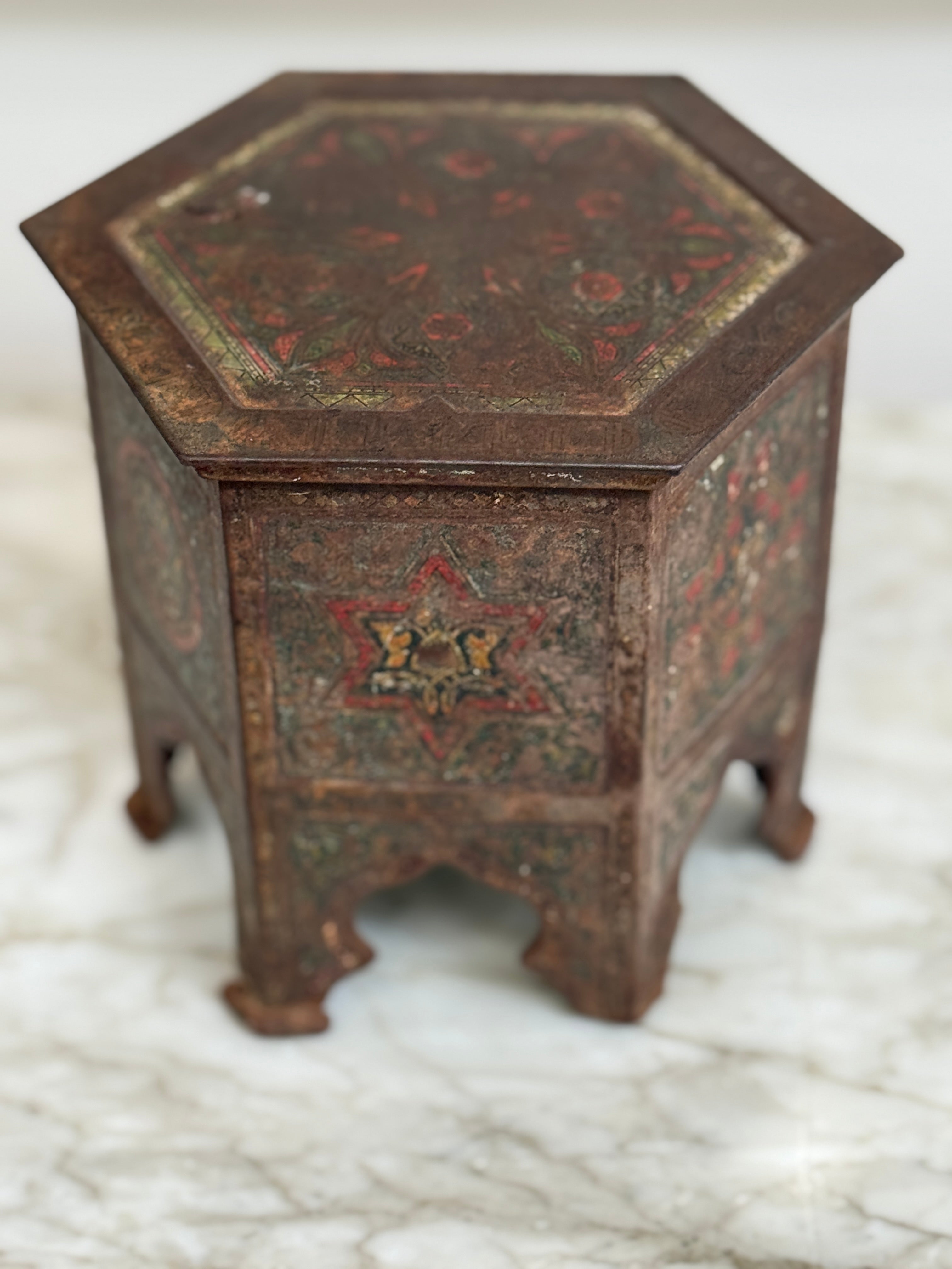 Huntley & Palmers ‘Syrian’ Novelty Biscuit Tin, circa 1903