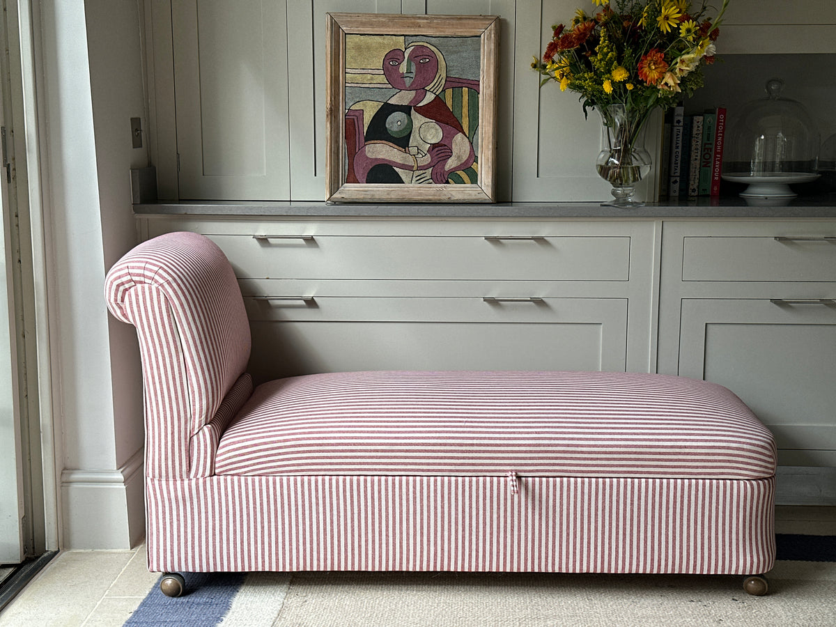 Storage Chalse Early C20th French Storage Chaise
