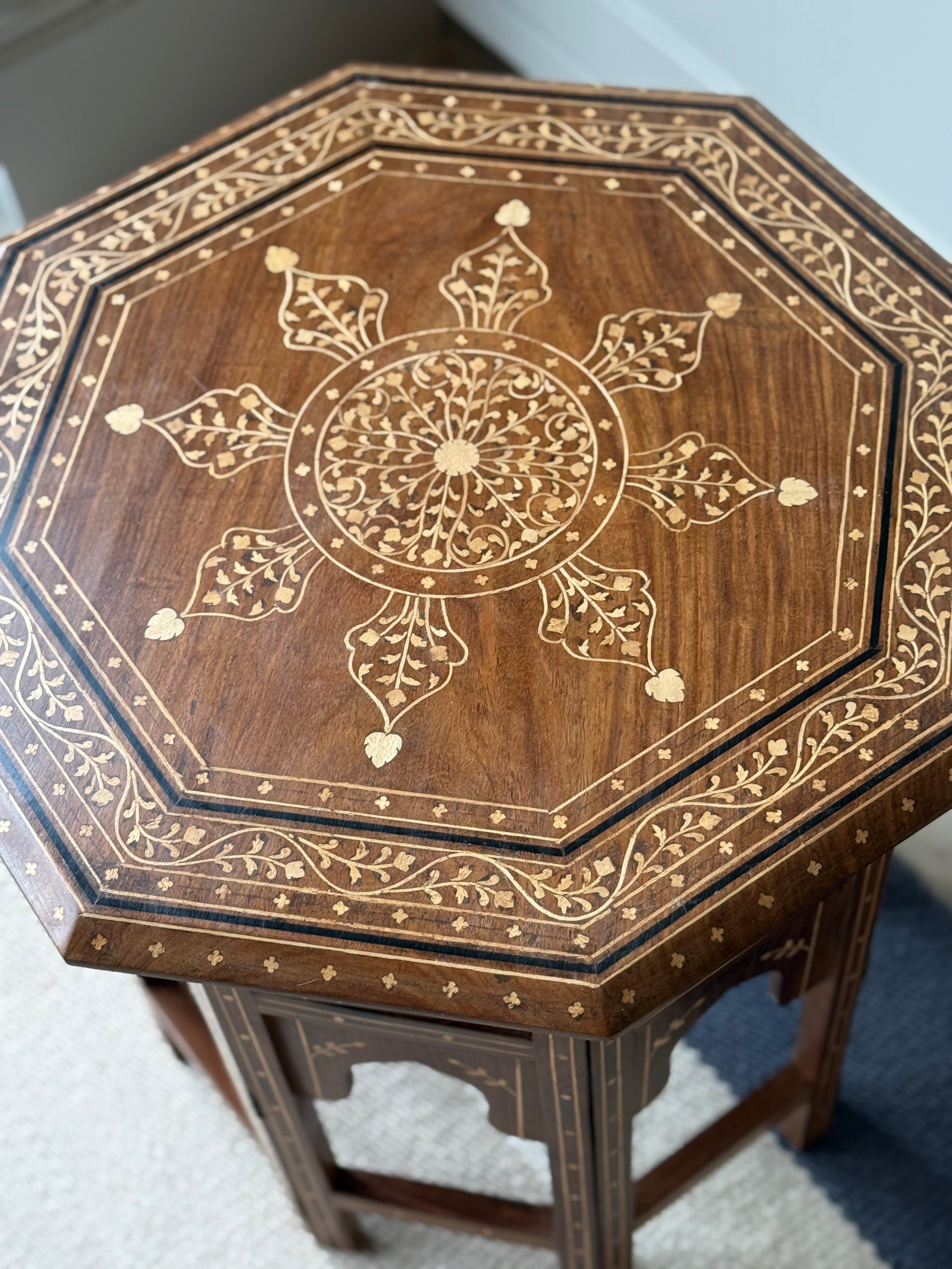Modern Hoshiarpur Octagonal Table
