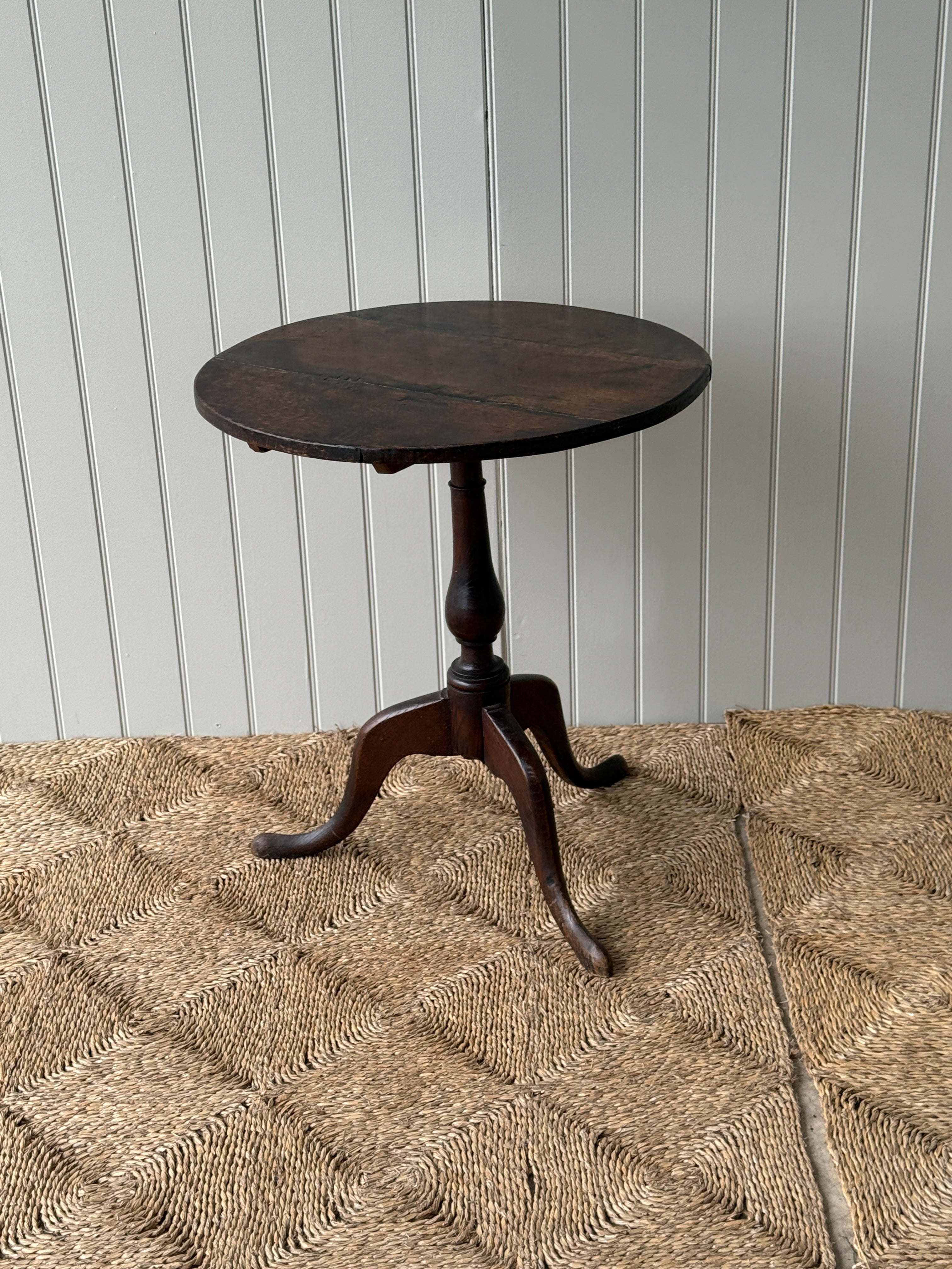 C18th Oak Lamp Table