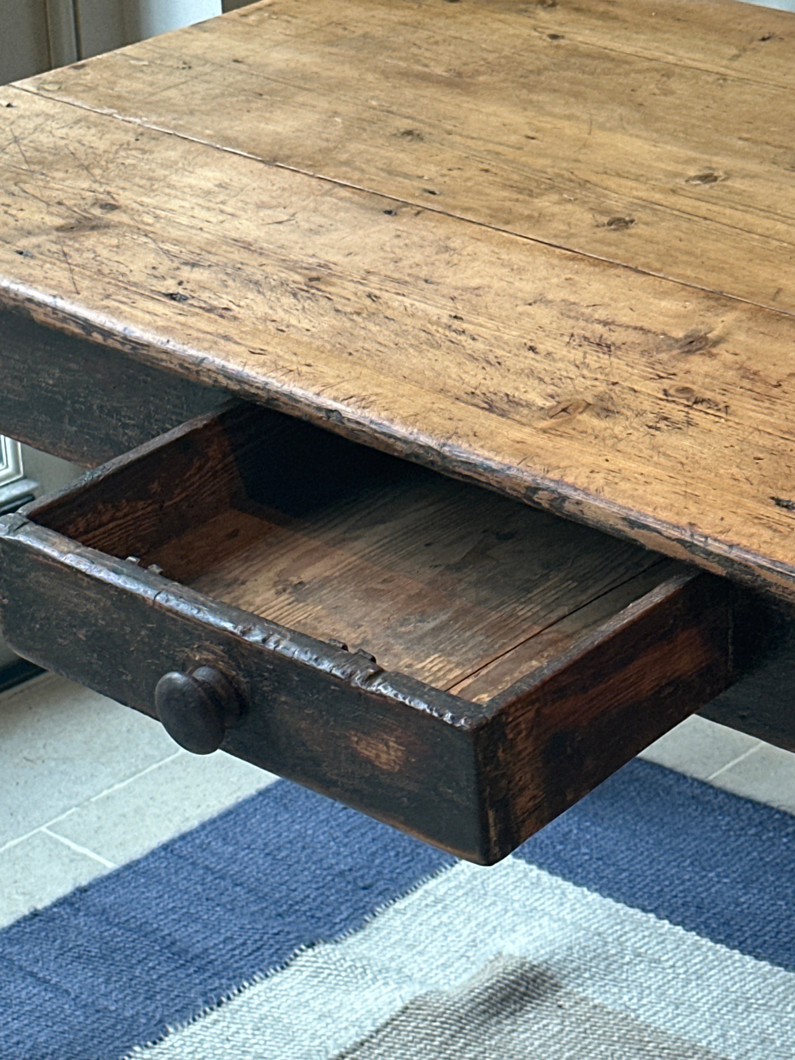 Gorgeous Pine Kitchen Table