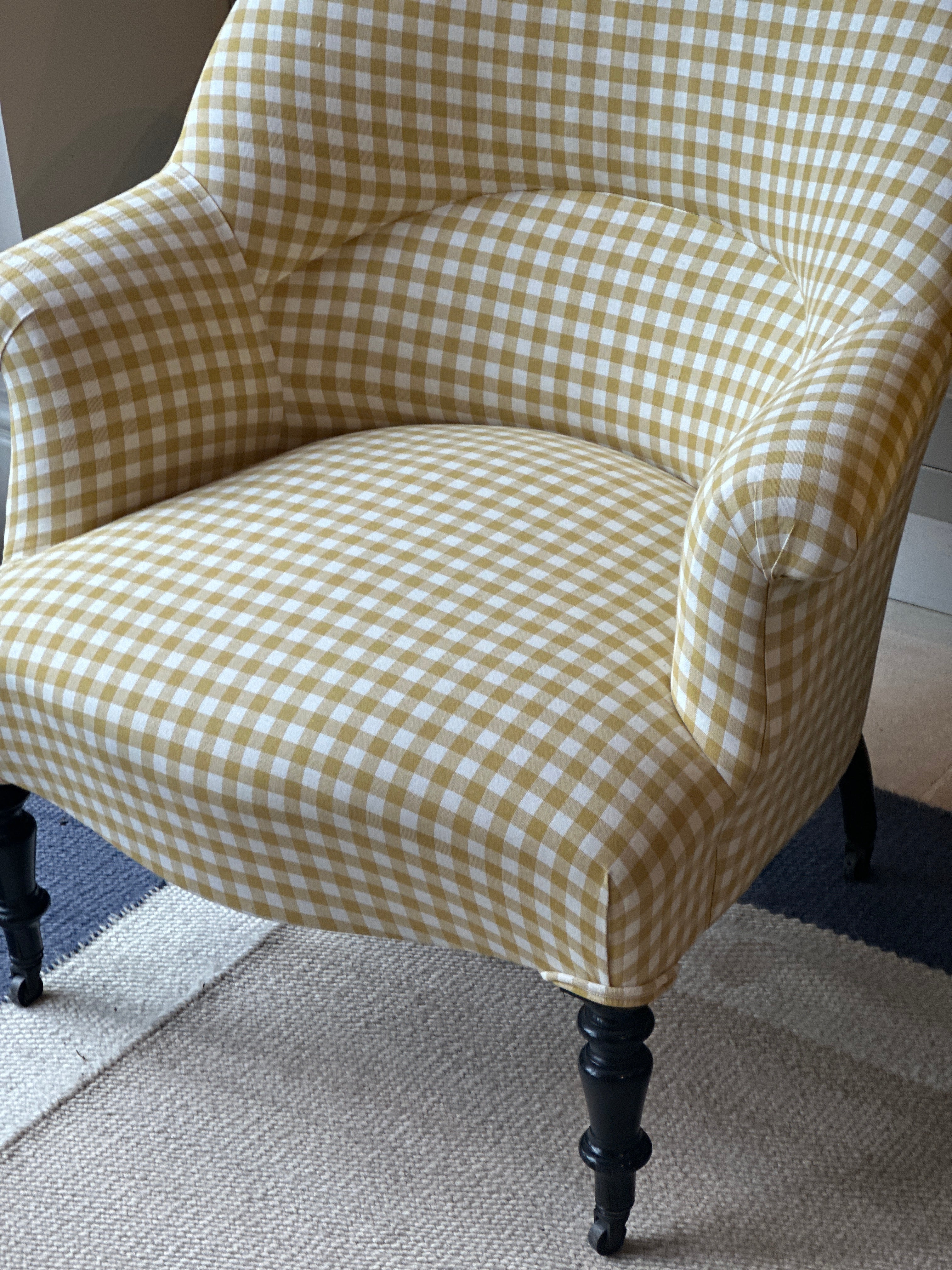 Single French Crapaud Tub Chair in Yellow Gingham