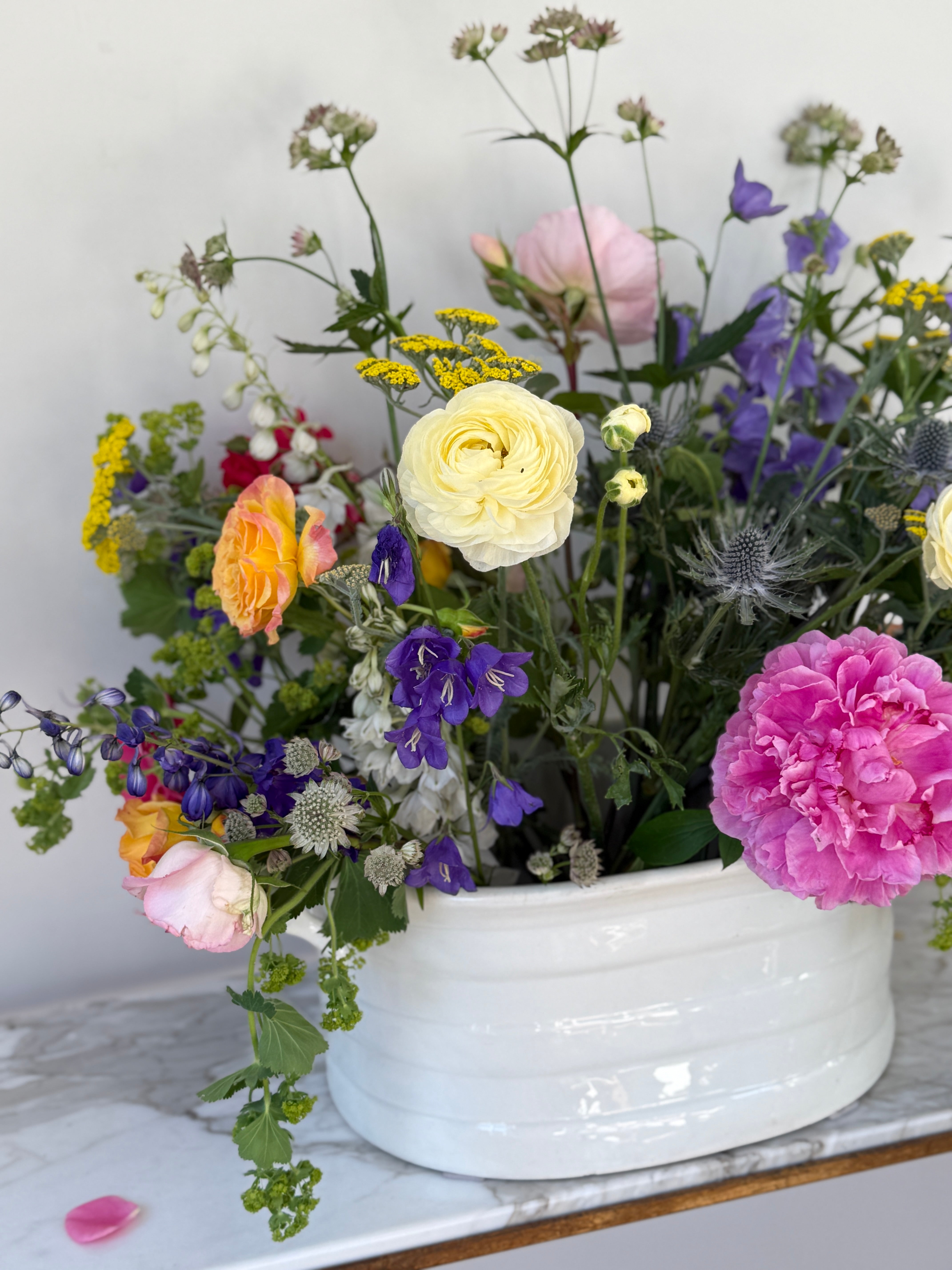 Medium Wedgwood White Banded Foot bath Planter