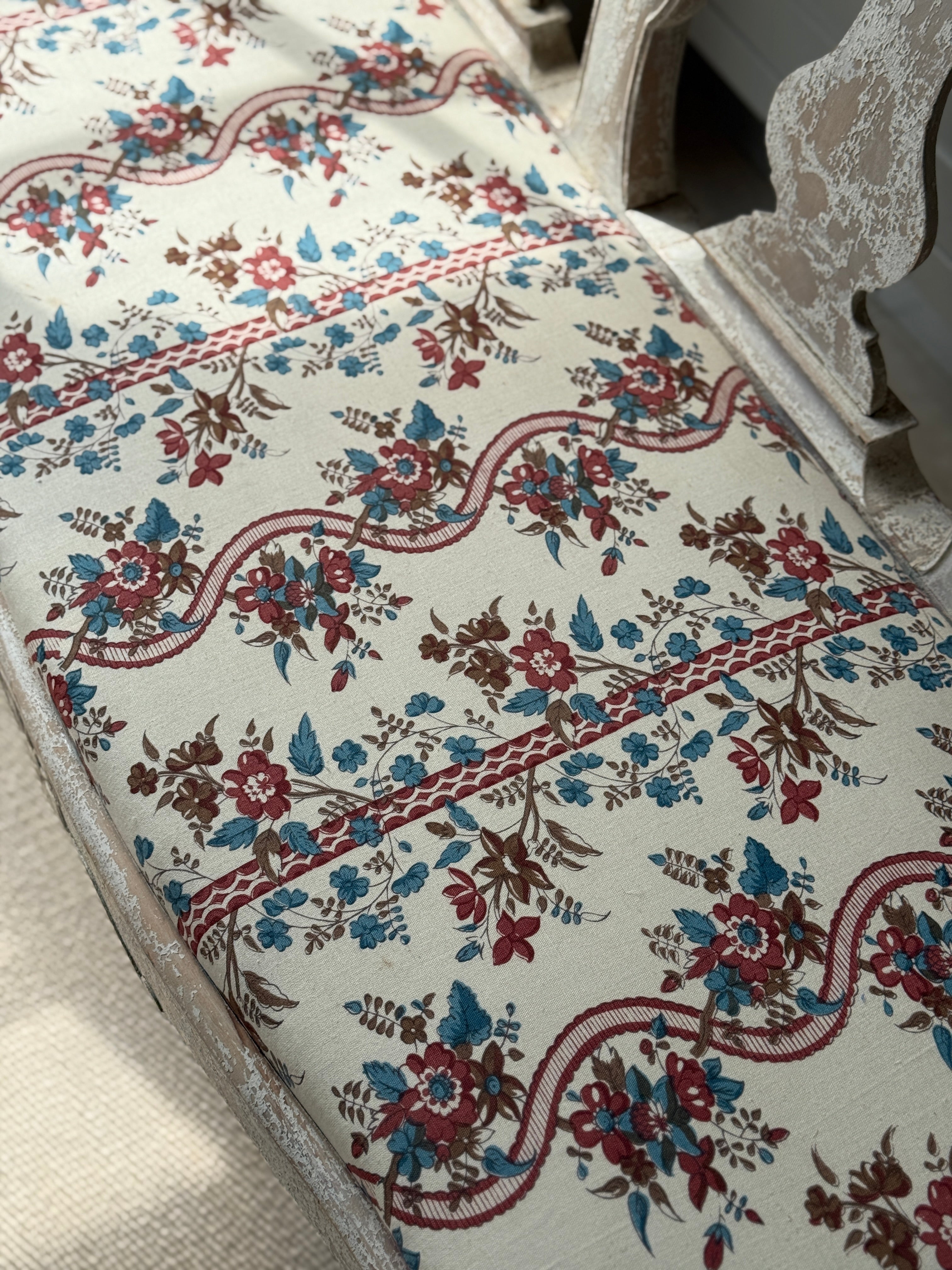 Late 19th Century Swedish Chaise with Compagnie D’Inde fabric