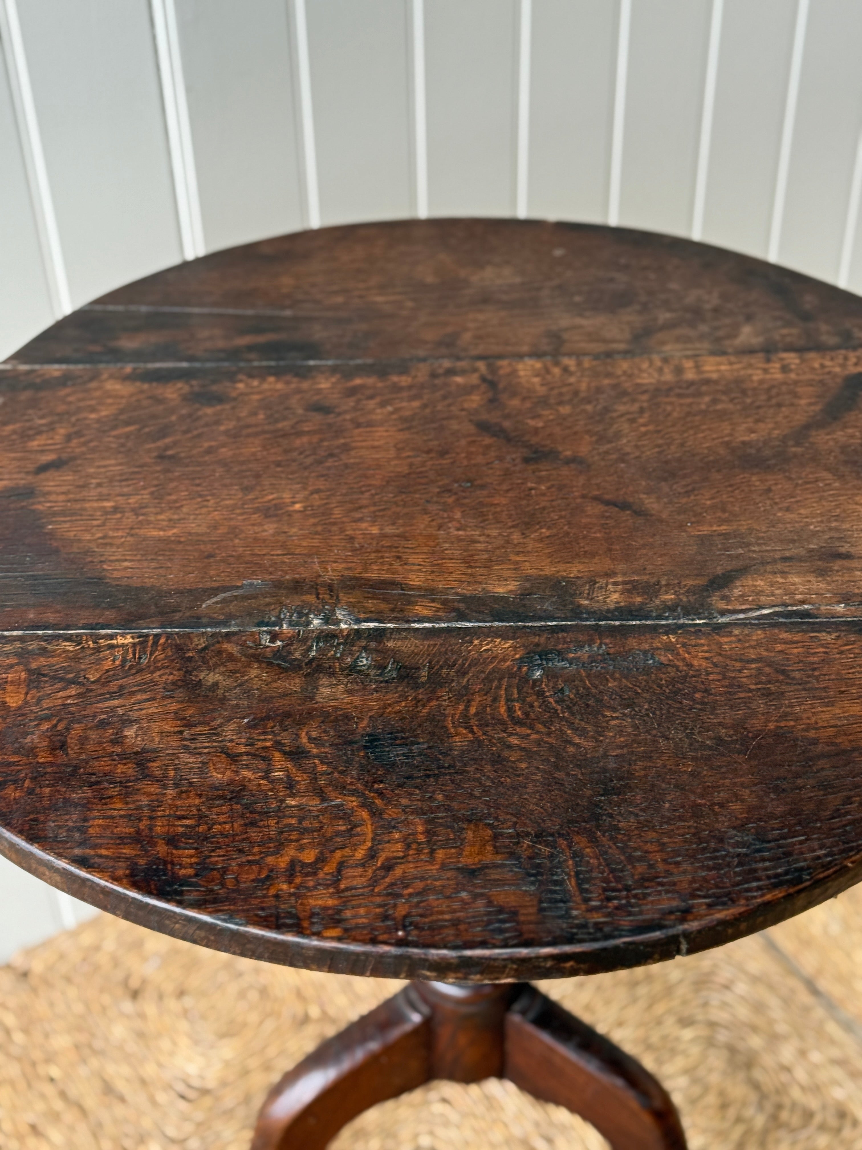C18th Oak Lamp Table