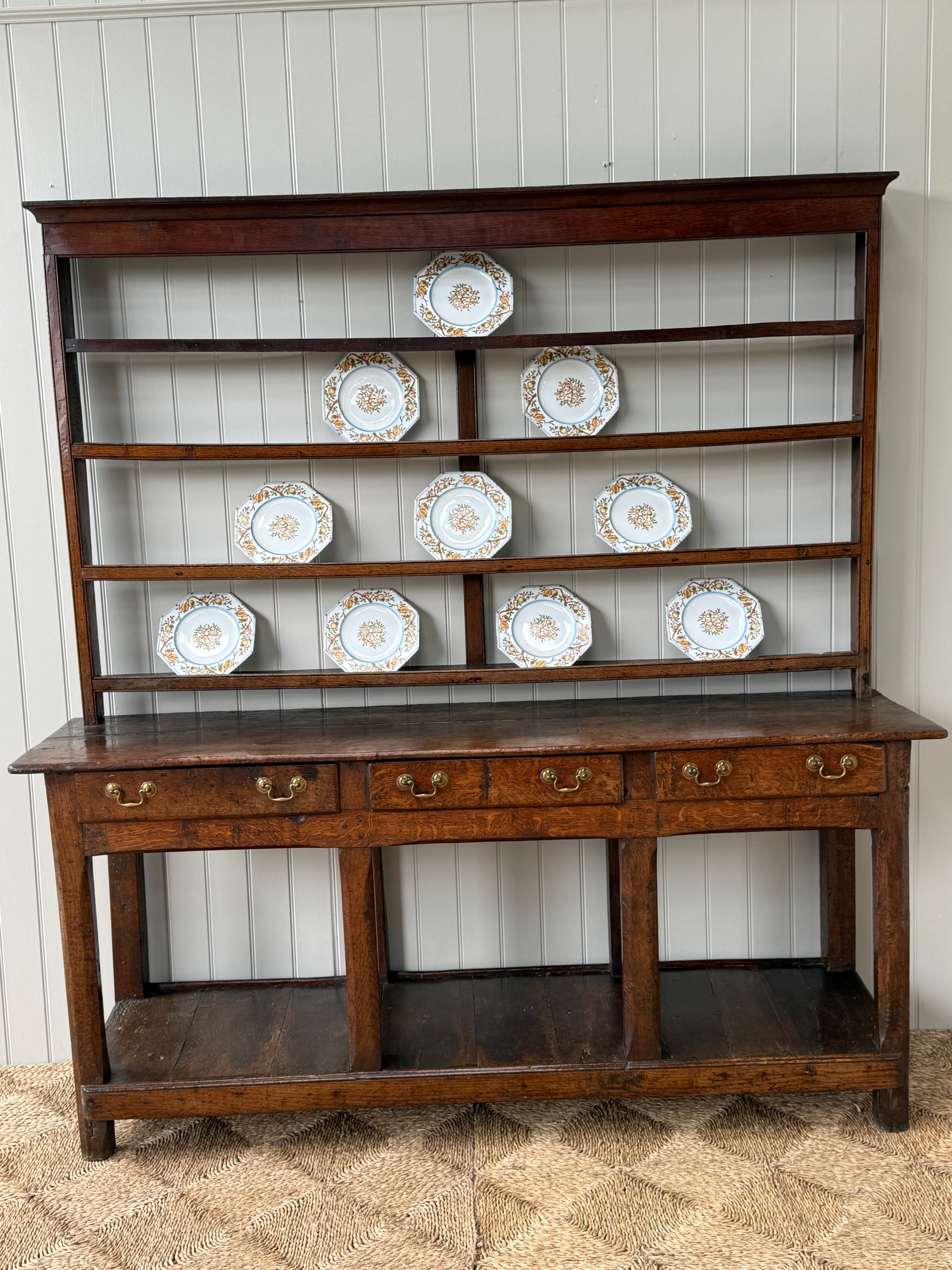 18th Century Oak Dresser with Open Pot board base