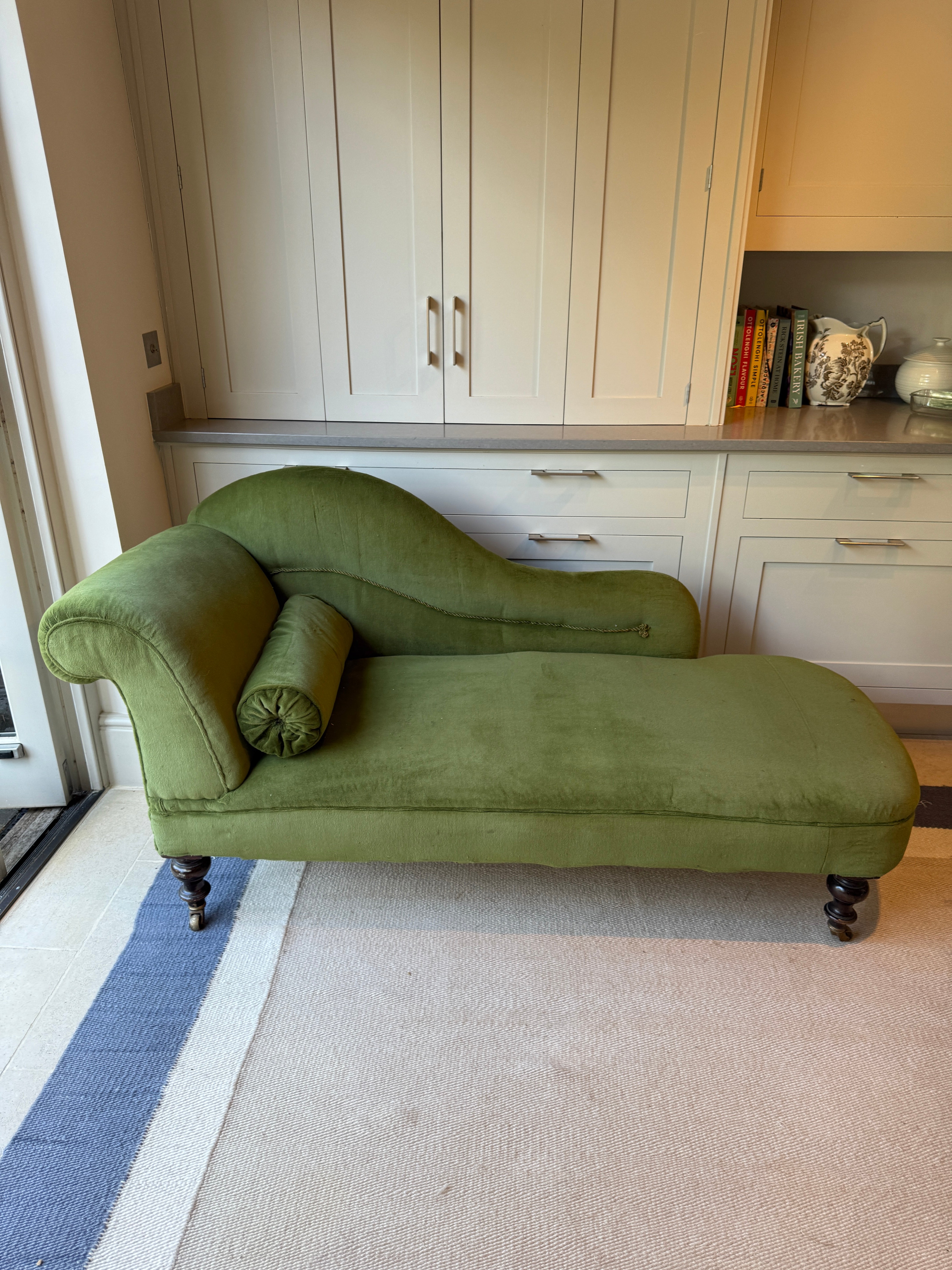Late 19th Century Chaise Green Velvet