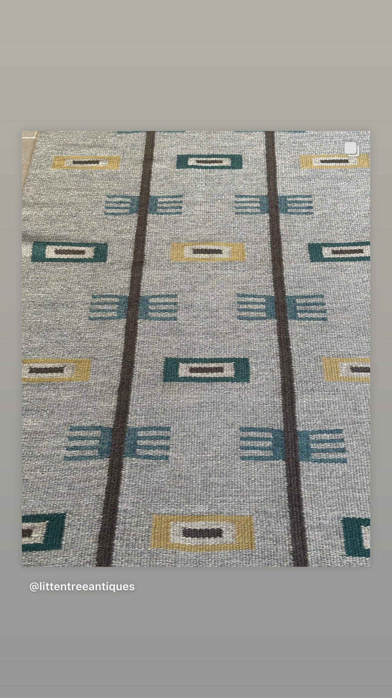 Charming Vintage Swedish Kilim