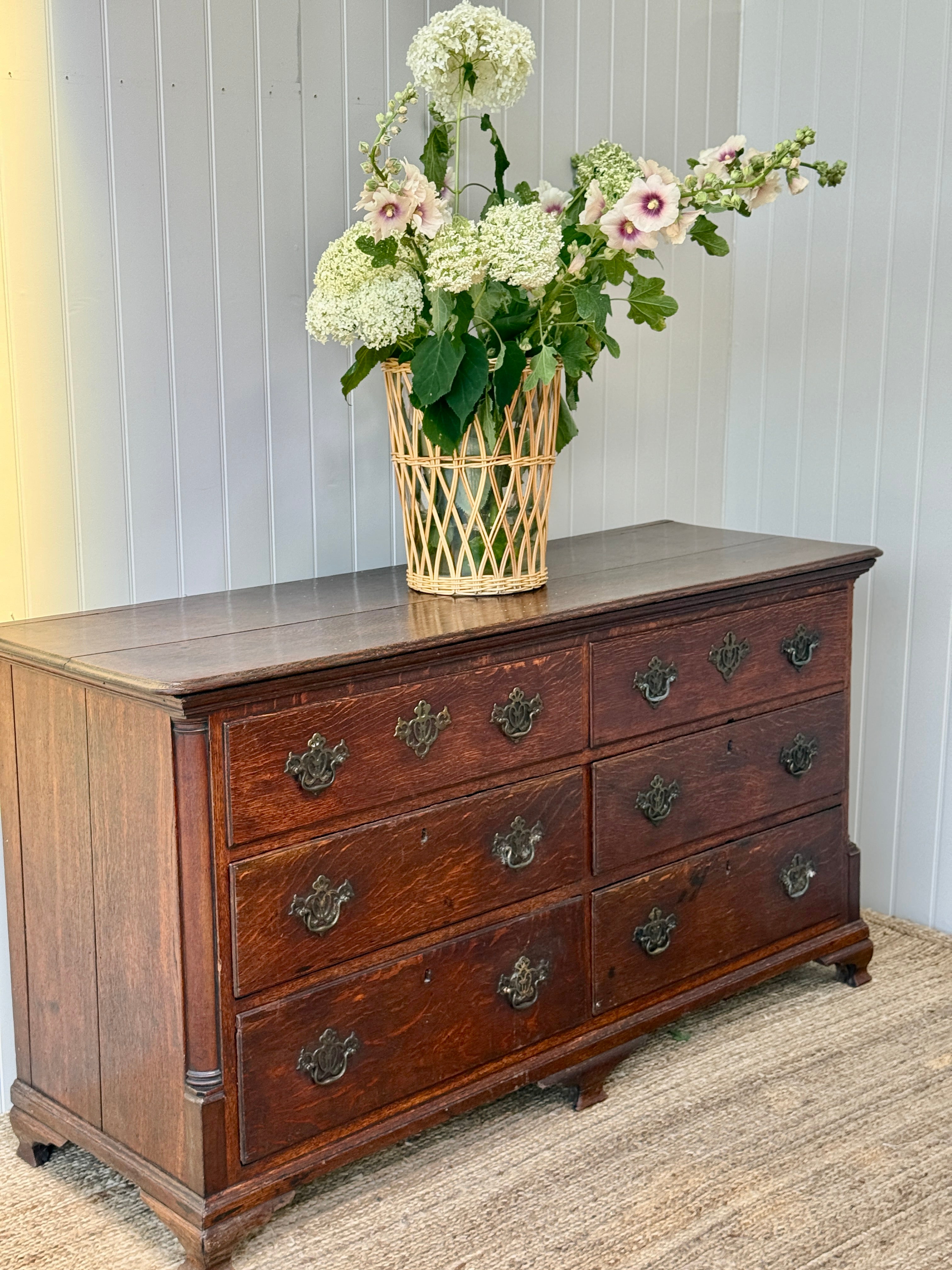 Georgian Oak Mule Chest of Drawers, 18th Century