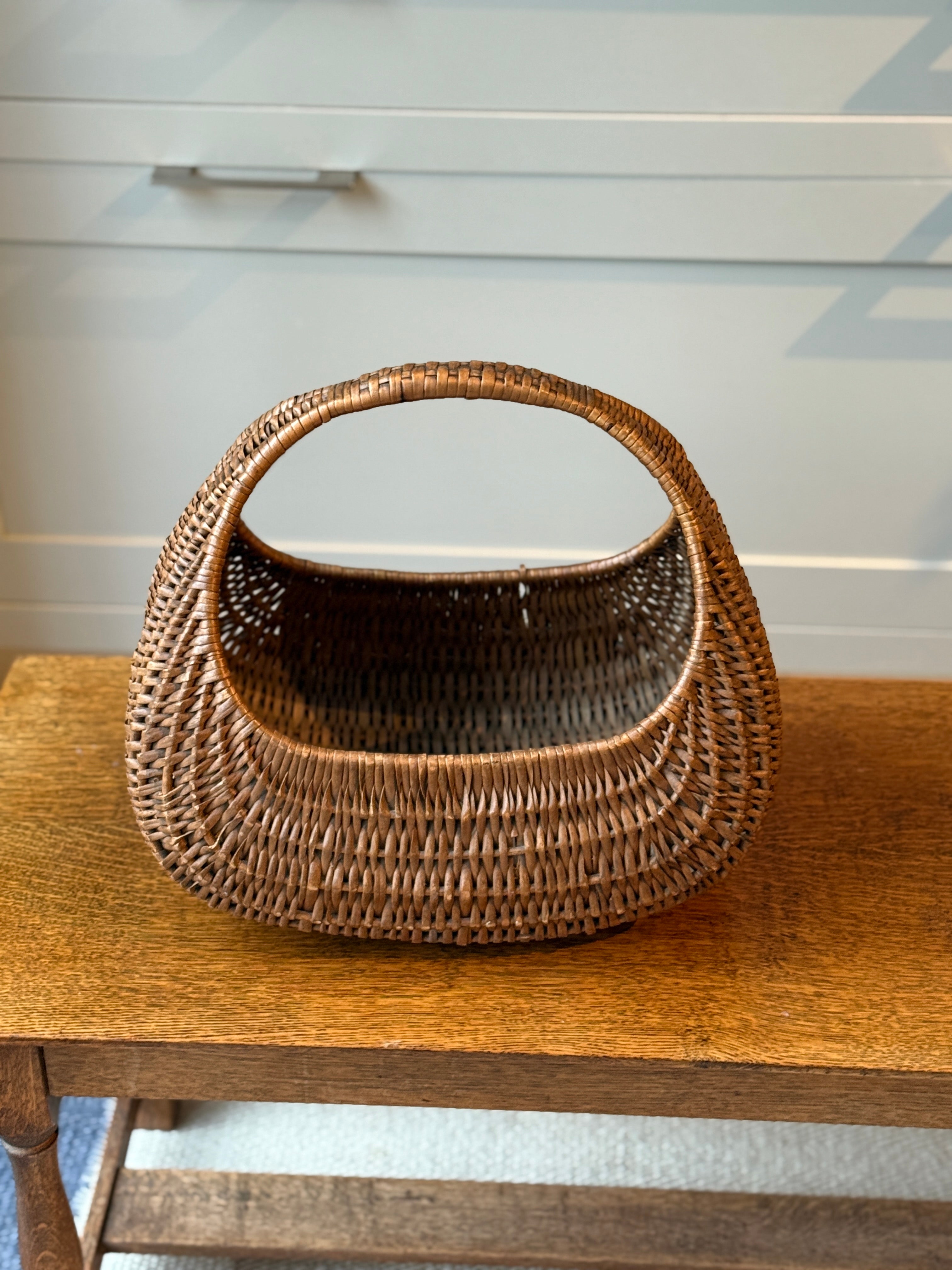 Vintage Gondola Shopper