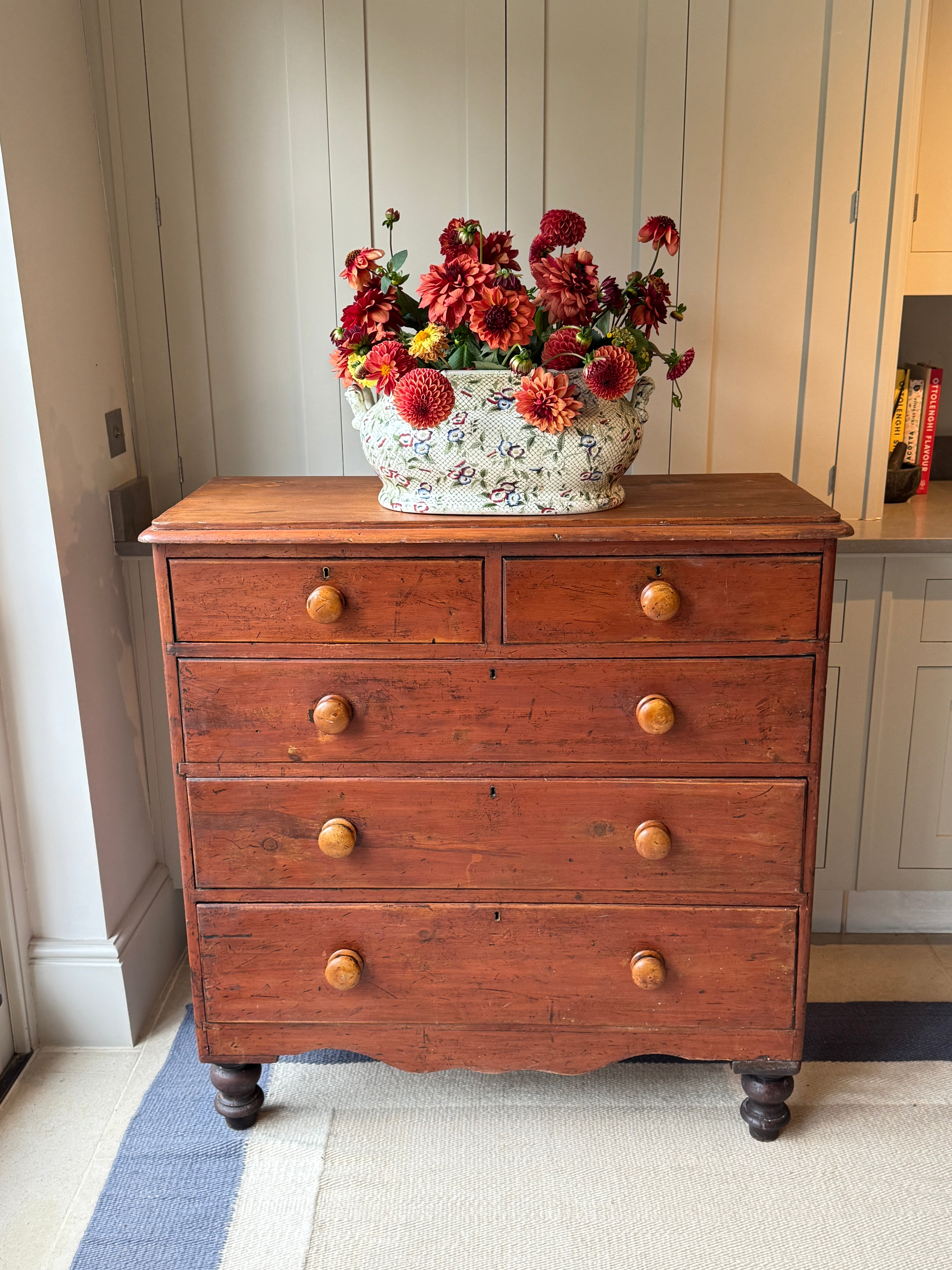 Red Pine Chest of Drawers