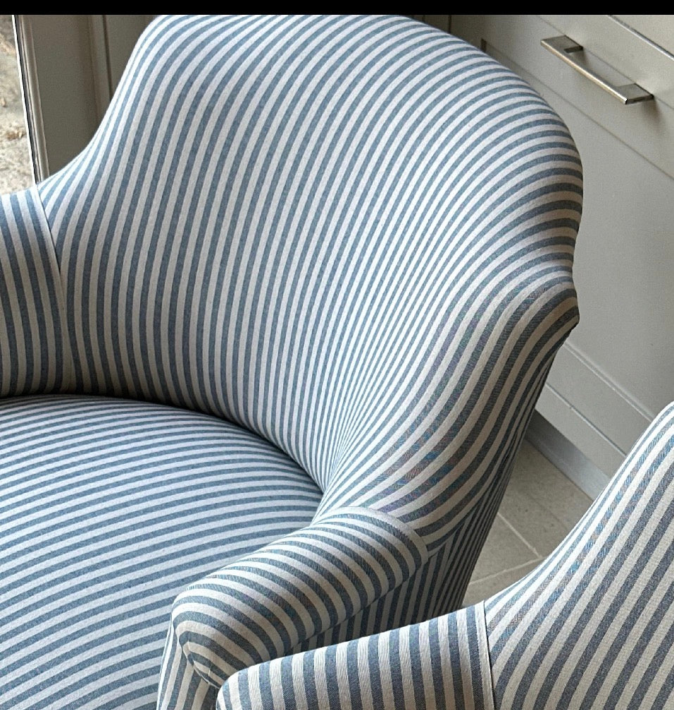 Single Chapeau de Gandarme armchair in Blue Ticking
