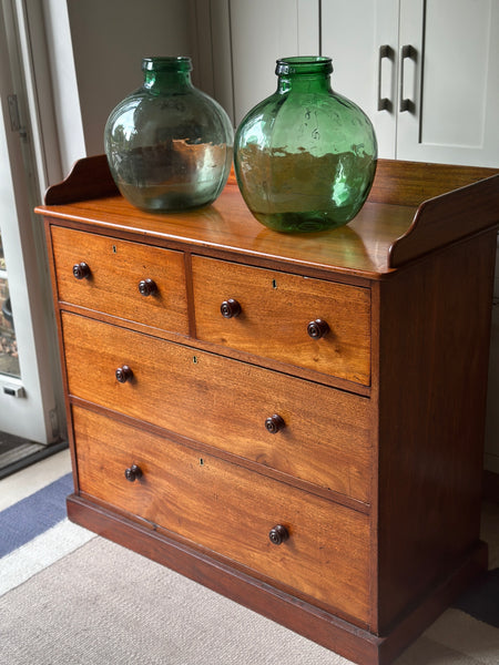 Lovely Mahogany Chest of Drawers with Gallery upturn
