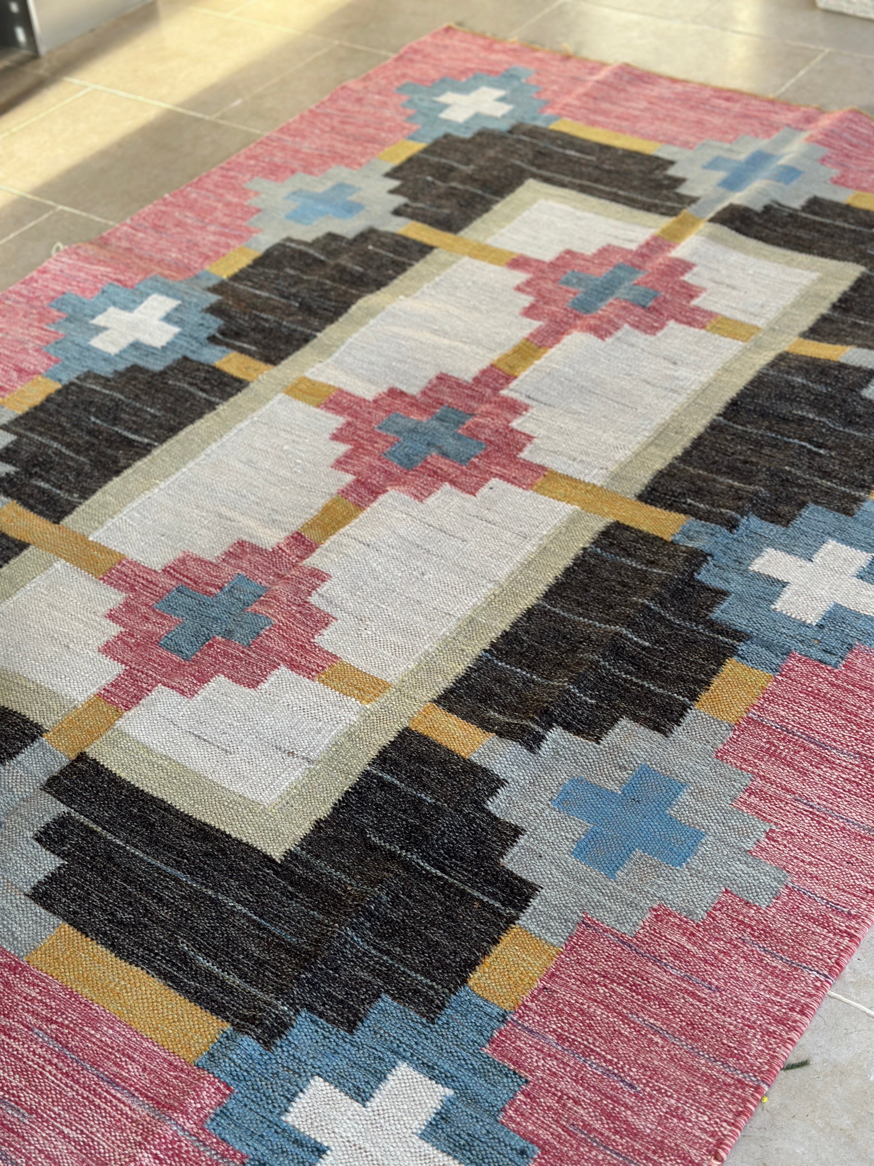 Vintage Swedish Kilim (240cm by 174cm)