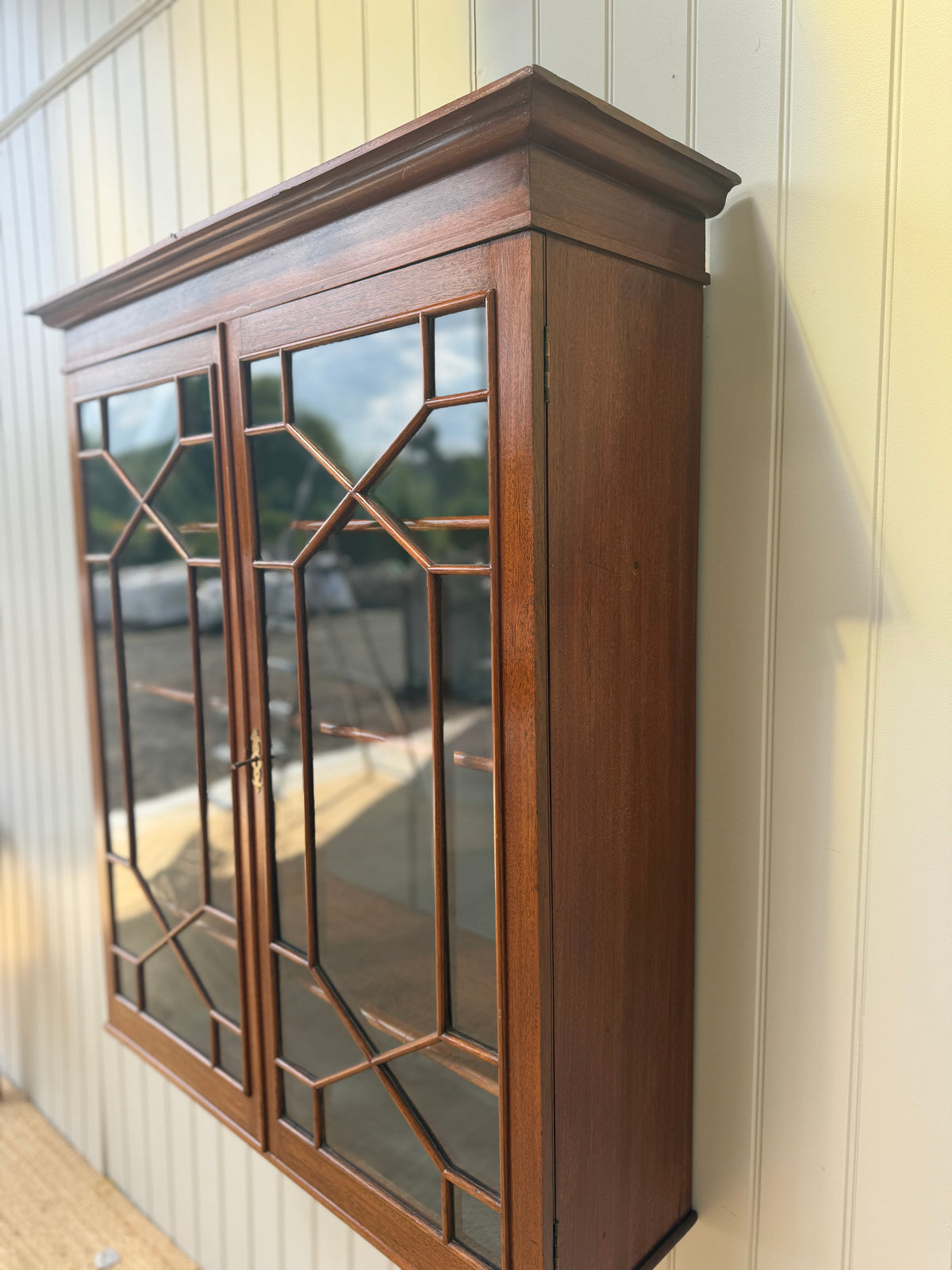Astral Glazed Oak Wall Cabinet