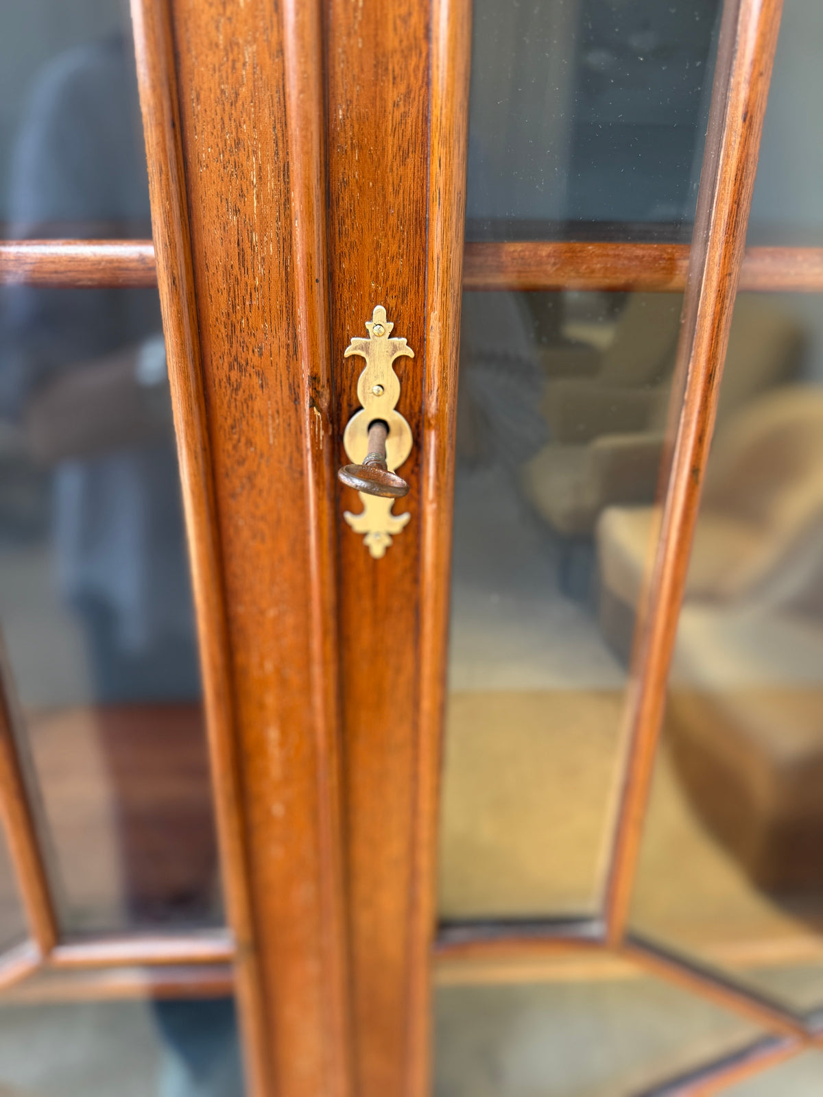 Astral Glazed Oak Wall Cabinet