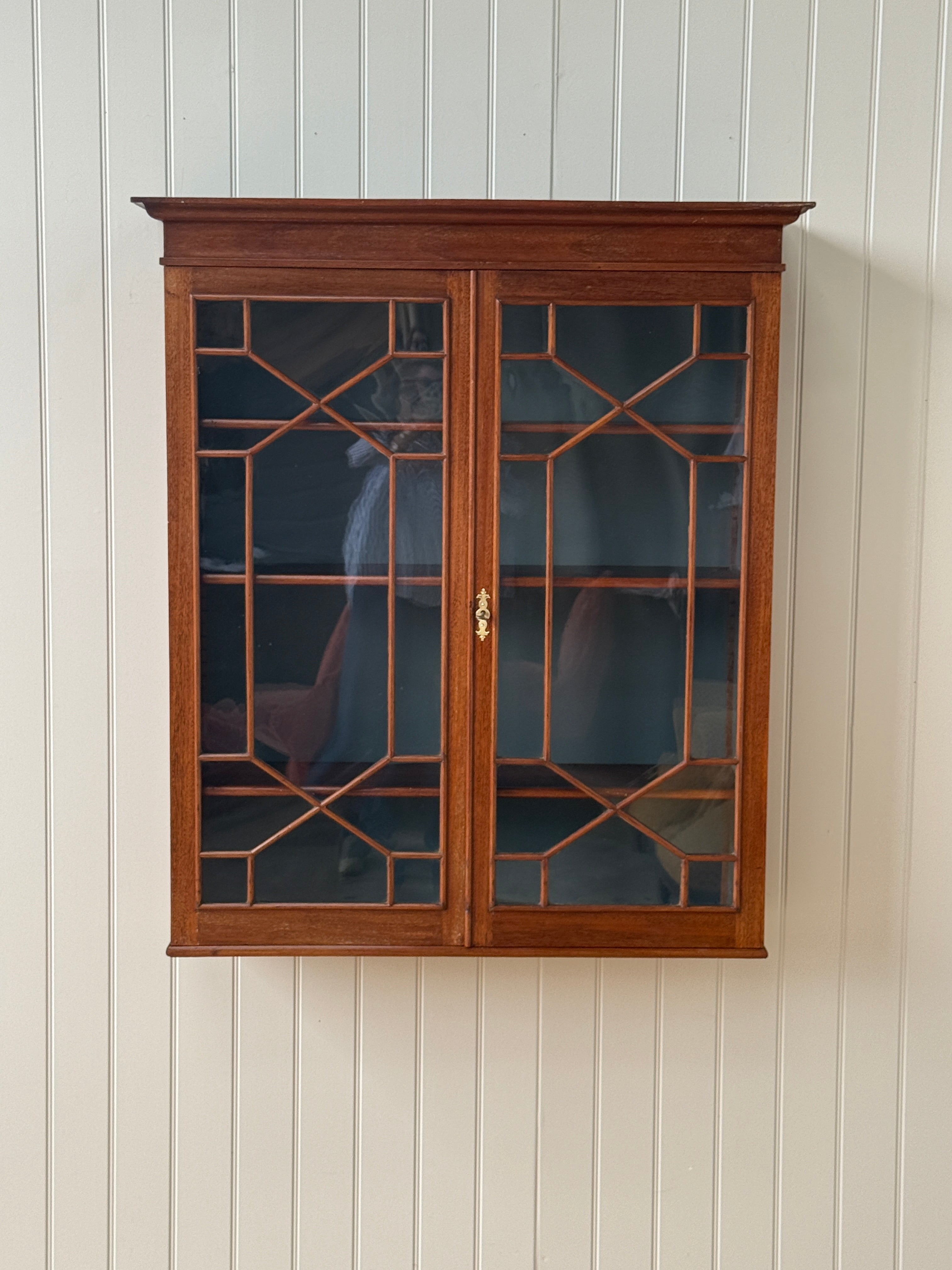 Astral Glazed Oak Wall Cabinet