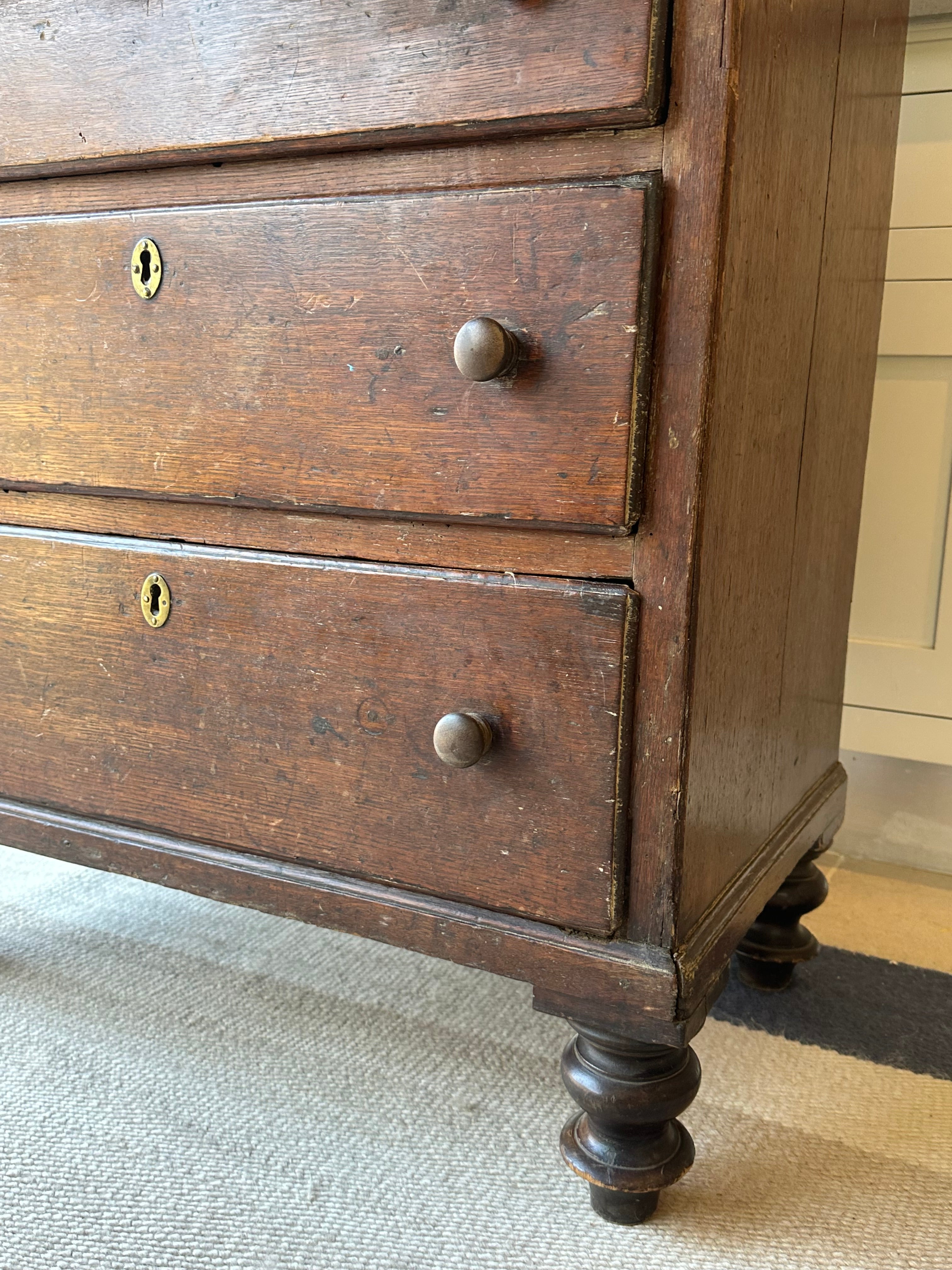 Small Oak Chest of Drawers