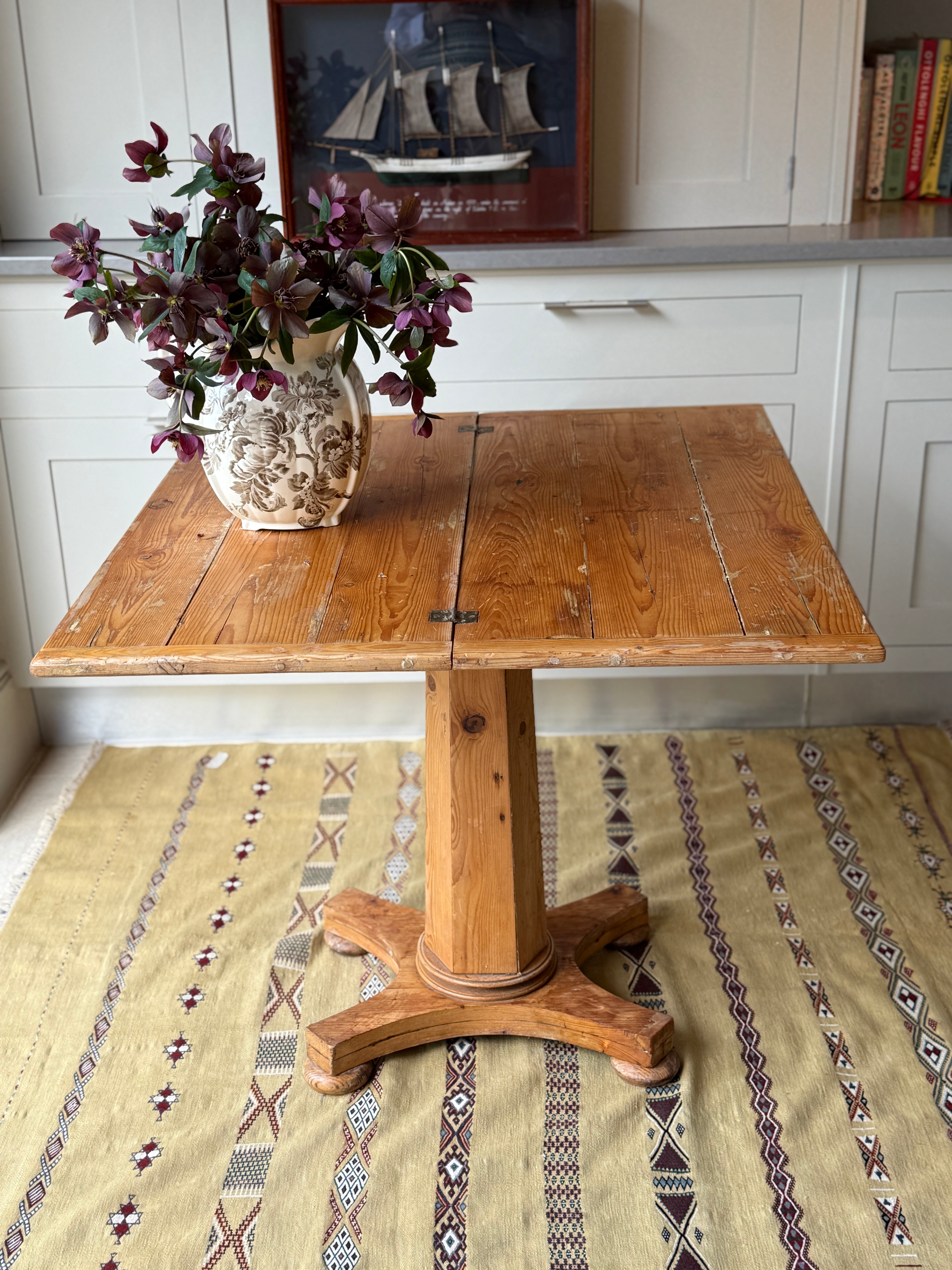 Pine Swivel Table