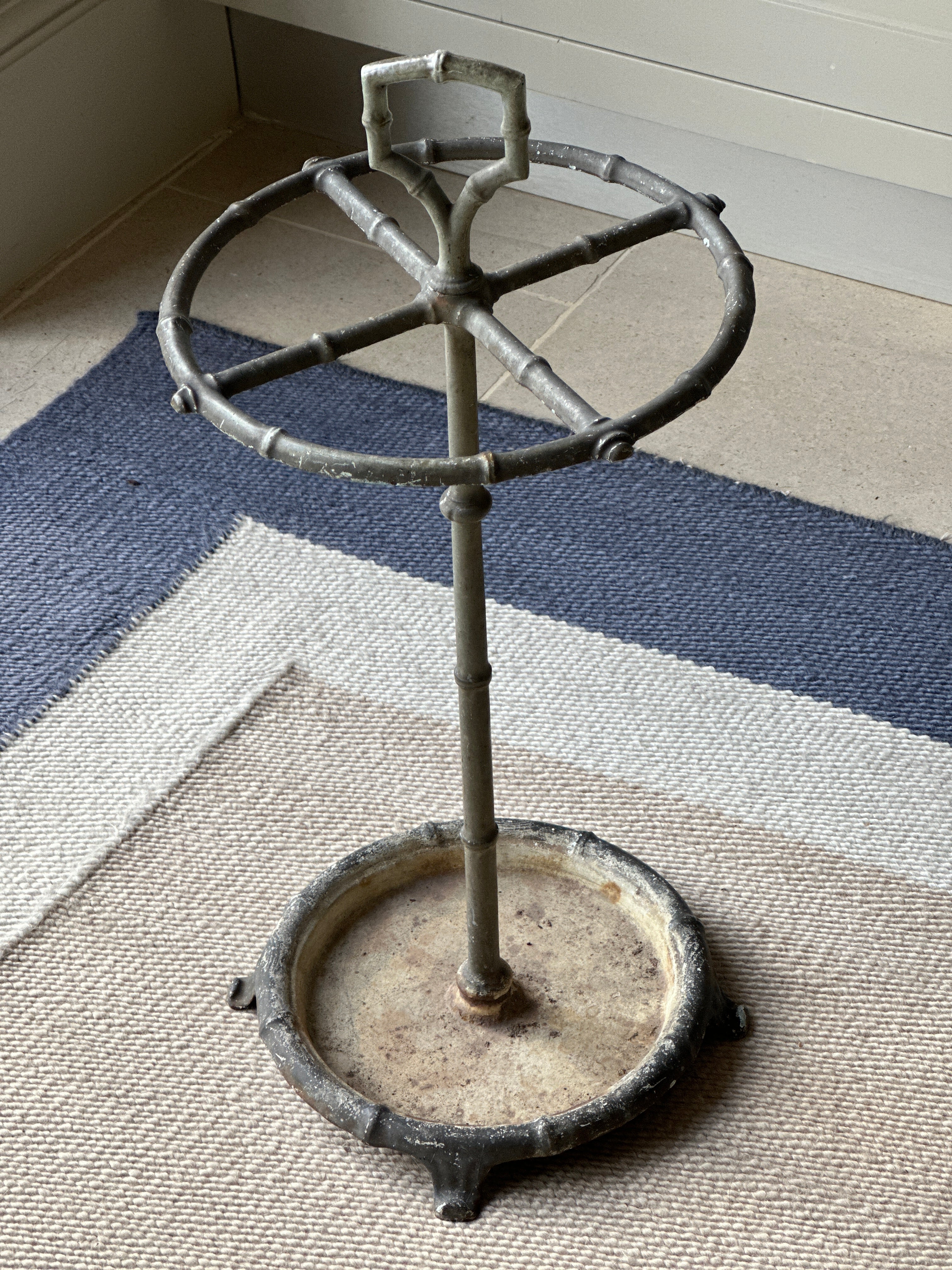 Small Decorative Stick Stand