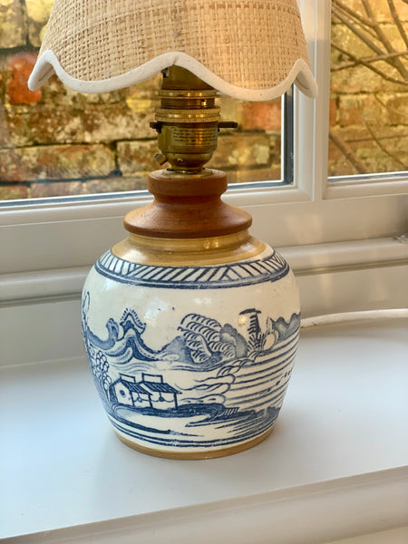 Antique Qing Dynasty Blue and White Ceramic Chinese Ginger Jar Lamp