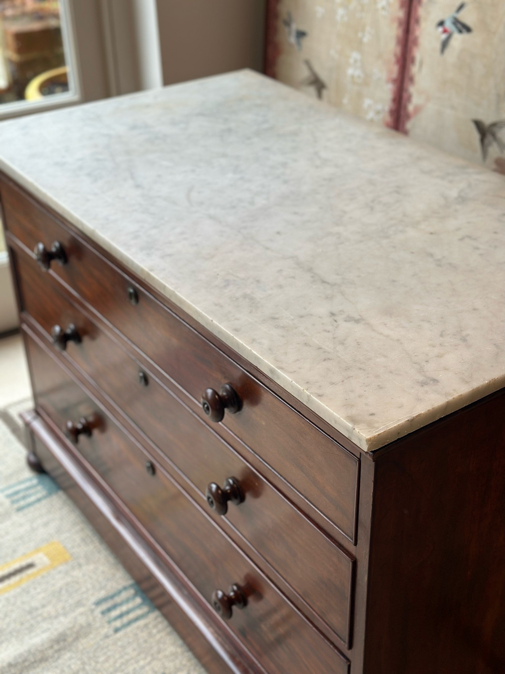 Superb Early 19th Century English Mahogany Washstand