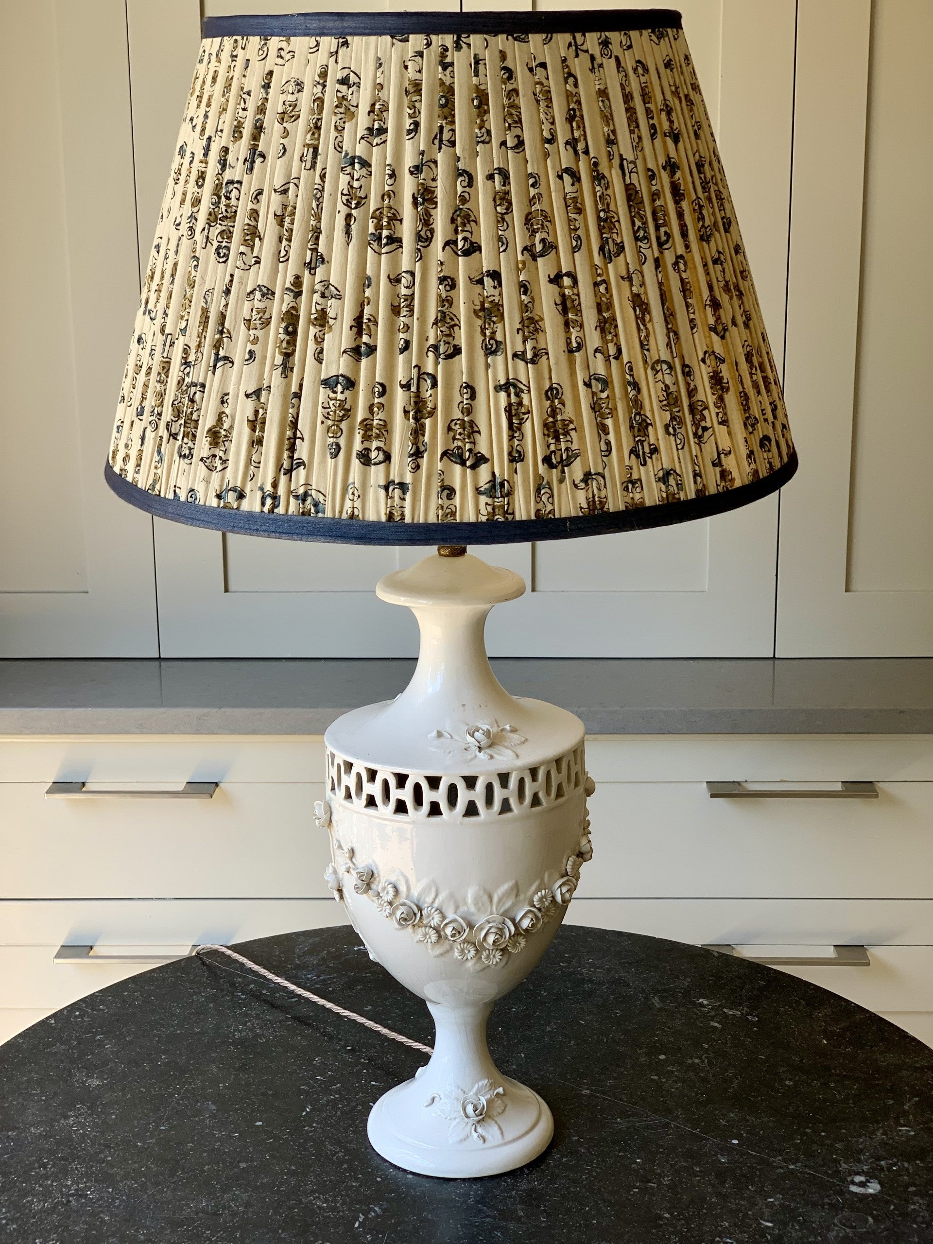 French White Ceramic Table Lamp with Floral Detailing